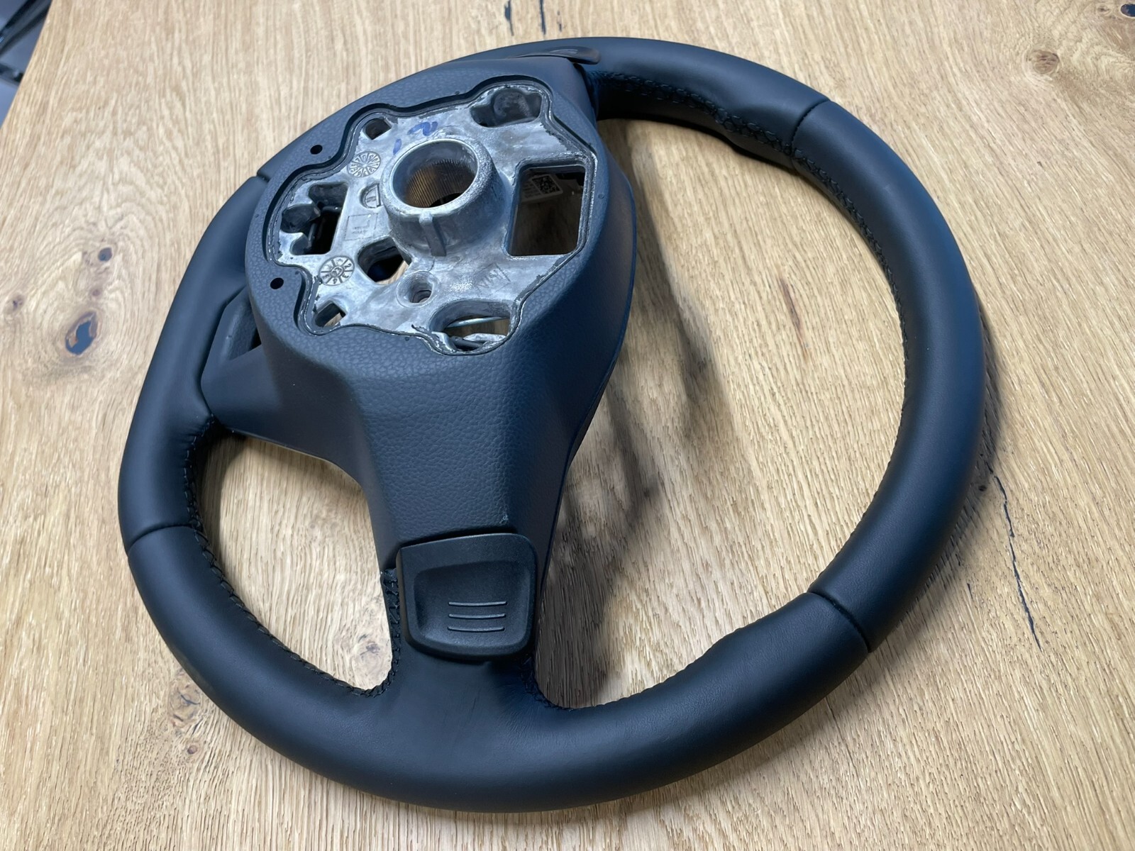 VW TOUAREG CR7 LENKRAD R LEDER SPORT MIT R GROSSEN PADELS 760419089Q FAST NEU - Obrázek 11