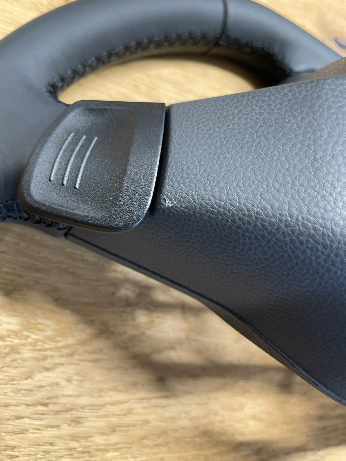 VW TOUAREG CR7 LENKRAD R LEDER SPORT MIT R GROSSEN PADELS 760419089Q FAST NEU - Obrázek 12