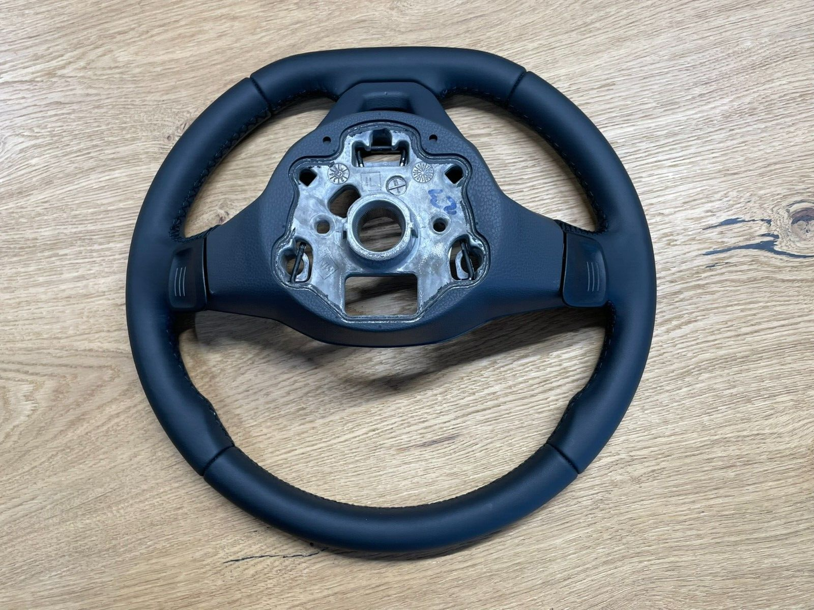 VW TOUAREG CR7 LENKRAD R LEDER SPORT MIT R GROSSEN PADELS 760419089Q FAST NEU - Obrázek 13