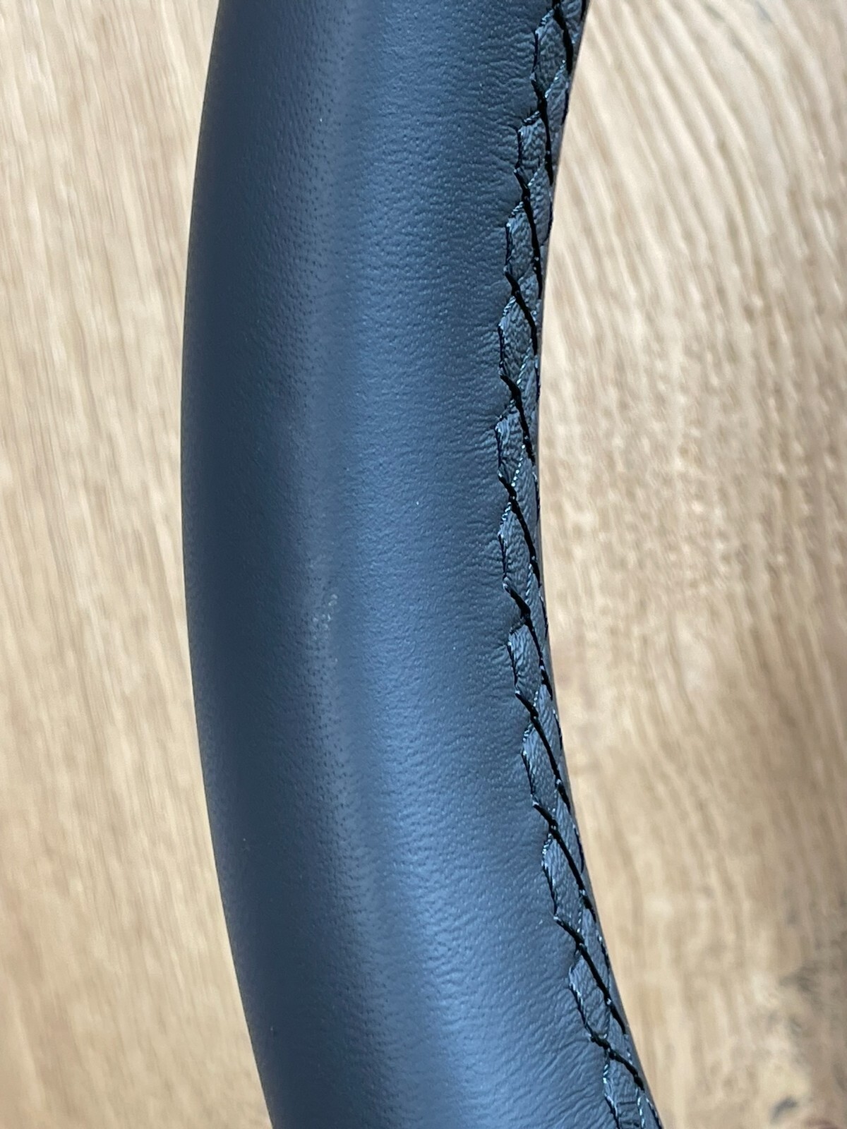 VW TOUAREG CR7 LENKRAD R LEDER SPORT MIT R GROSSEN PADELS 760419089Q FAST NEU - Obrázek 9