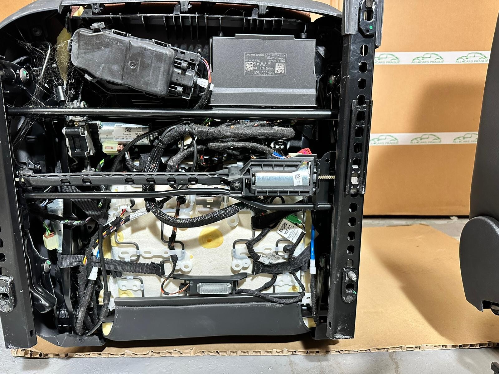 VW TOUAREG III CR7 760 SITZE SPORT LEDER SITZEN BRAUN LEDER VON TEST WAGEN!! - Obrázek 20