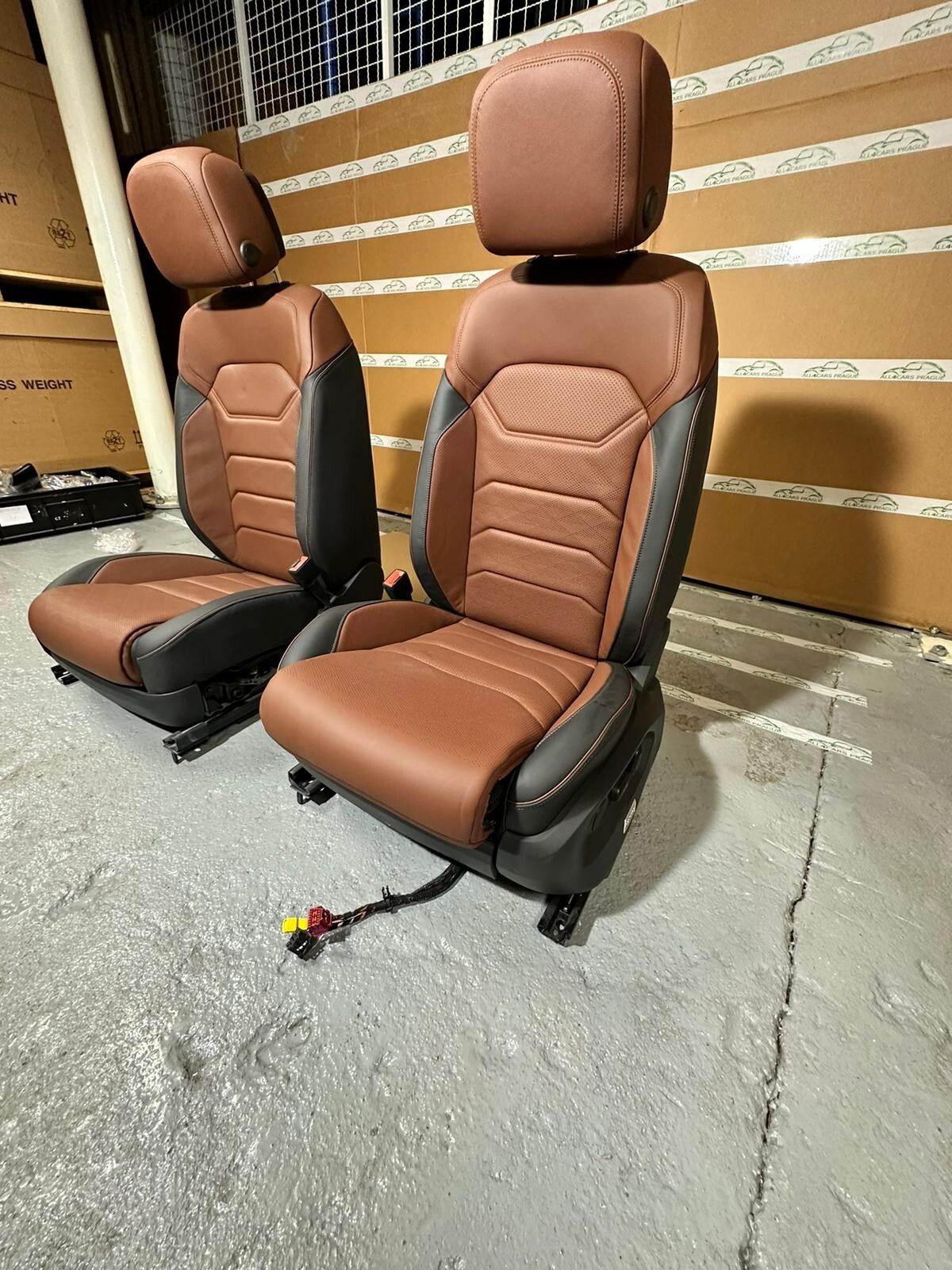 VW TOUAREG III CR7 760 SITZE SPORT LEDER SITZEN BRAUN LEDER VON TEST WAGEN!! - Obrázek 5