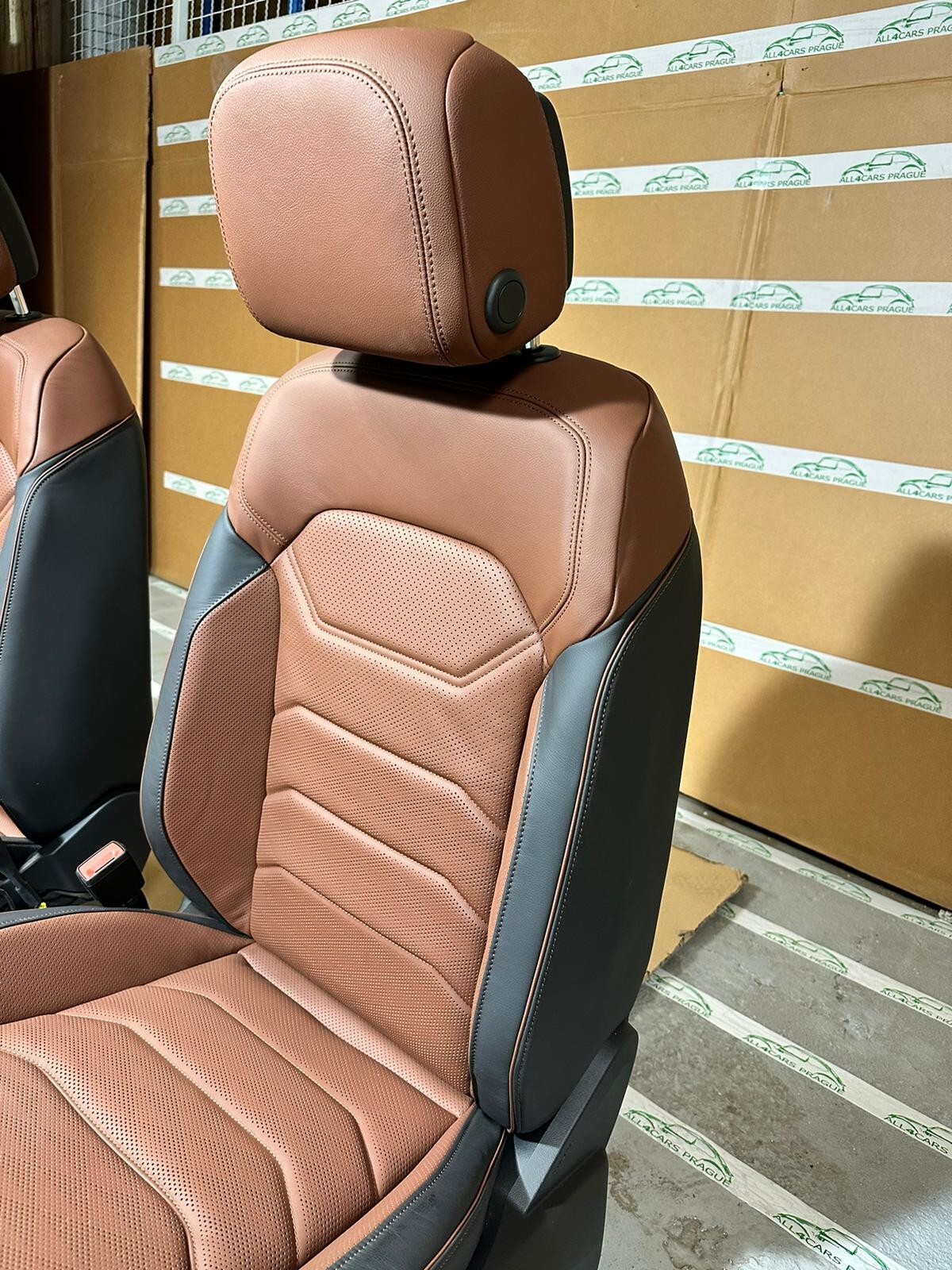 VW TOUAREG III CR7 760 SITZE SPORT LEDER SITZEN BRAUN LEDER VON TEST WAGEN!! - Obrázek 7