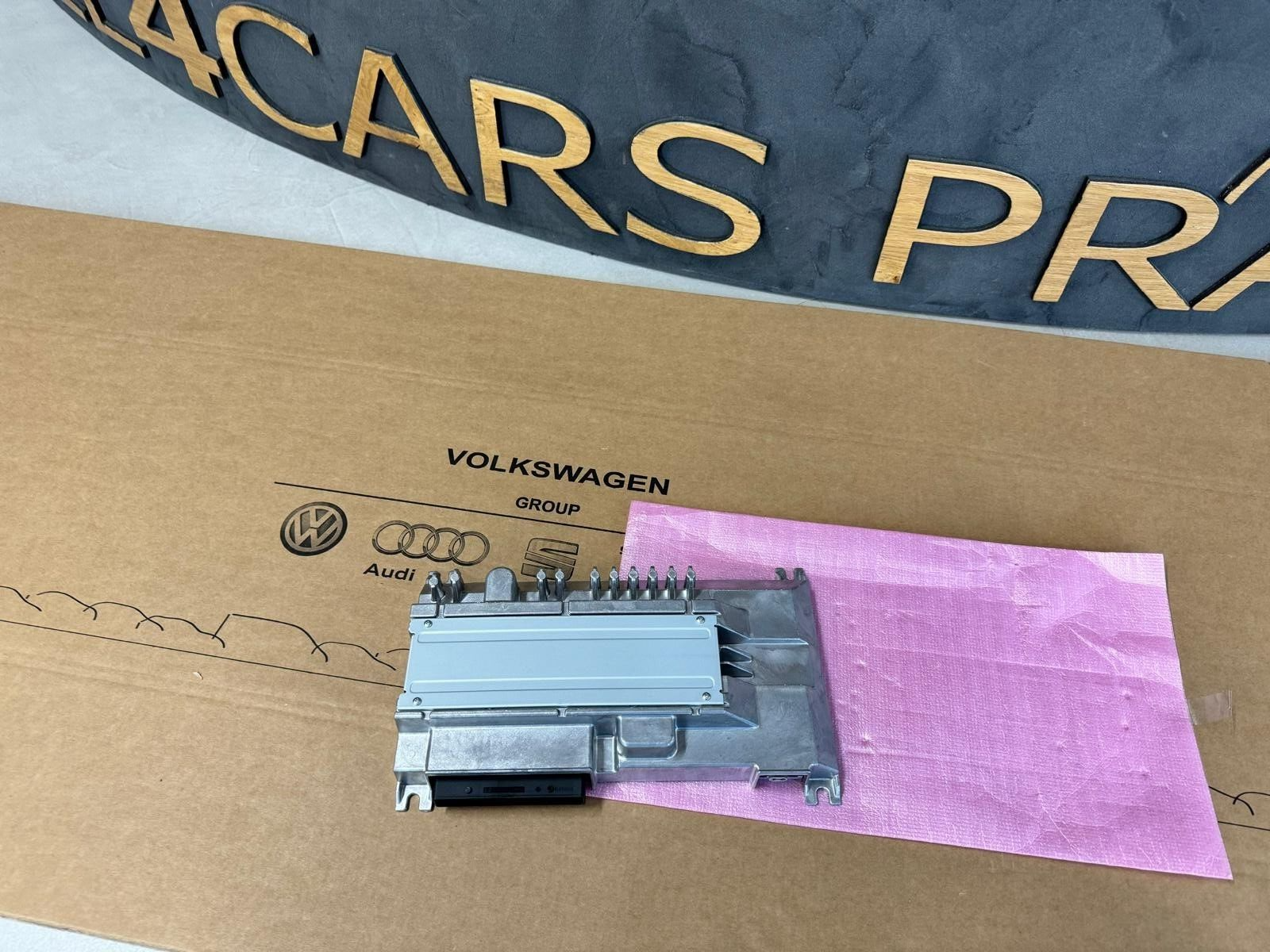 VW TOUAREG VERSTÄRKER DYNAUDIO SOUNDSYSTEM 3Q0035466E SOUNDSYSTEMVERSTÄRKER NEU - Obrázek 4