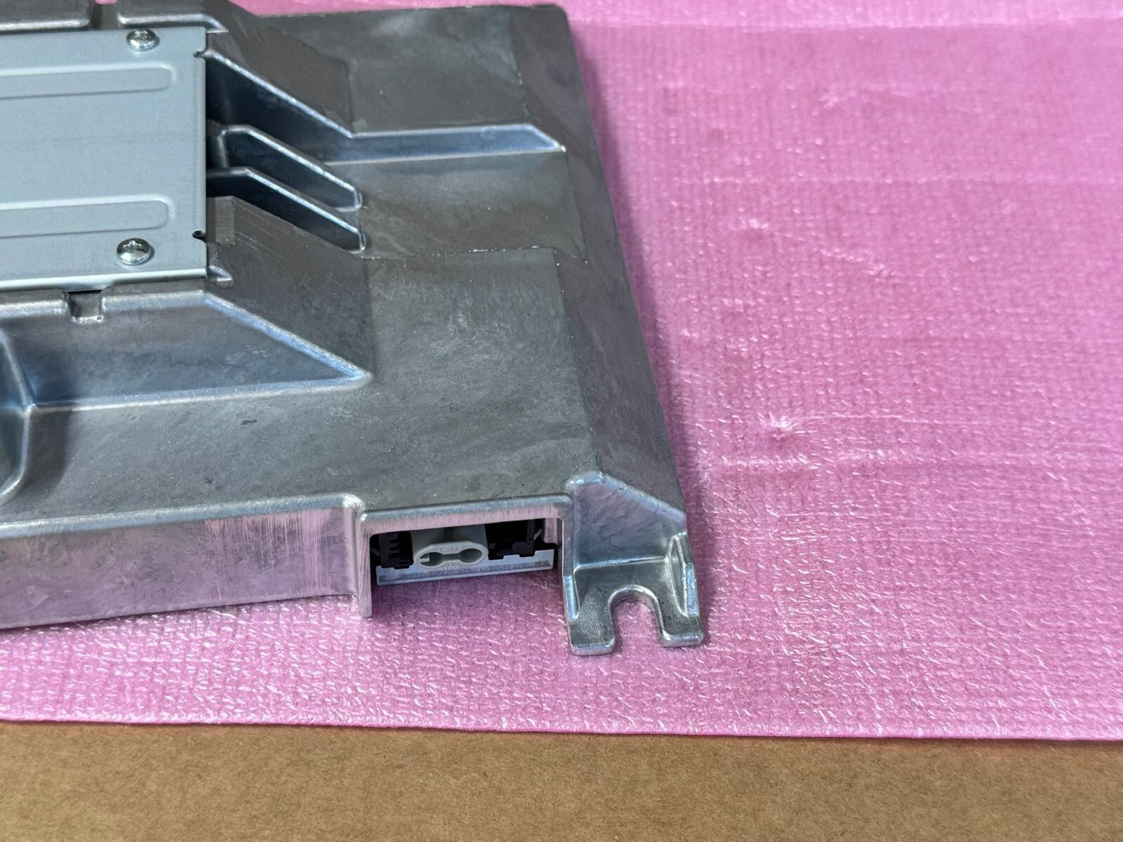 VW TOUAREG VERSTÄRKER DYNAUDIO SOUNDSYSTEM 3Q0035466E SOUNDSYSTEMVERSTÄRKER NEU - Obrázek 5