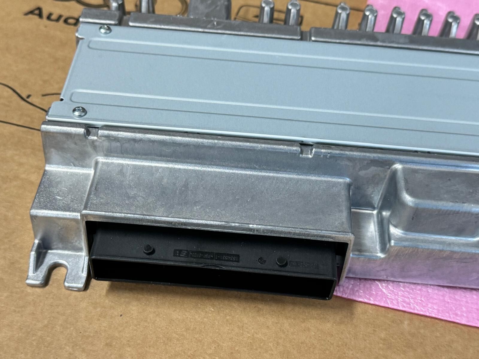 VW TOUAREG VERSTÄRKER DYNAUDIO SOUNDSYSTEM 3Q0035466E SOUNDSYSTEMVERSTÄRKER NEU - Obrázek 7