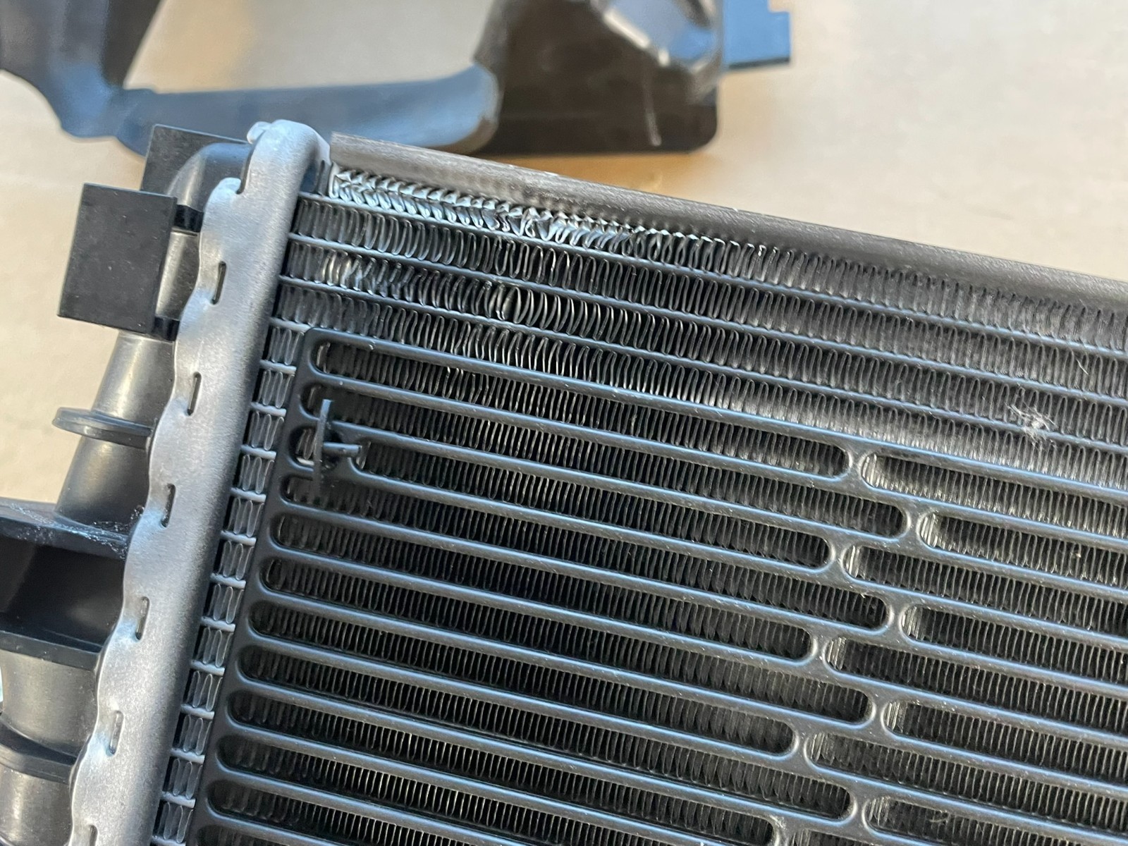 VW TOUAREG ZUSATZKÜHLER FÜR KÜHLMITTEL 3.0 L BENZIN RECHTS 7P0121212K TEST ORIG - Obrázek 14