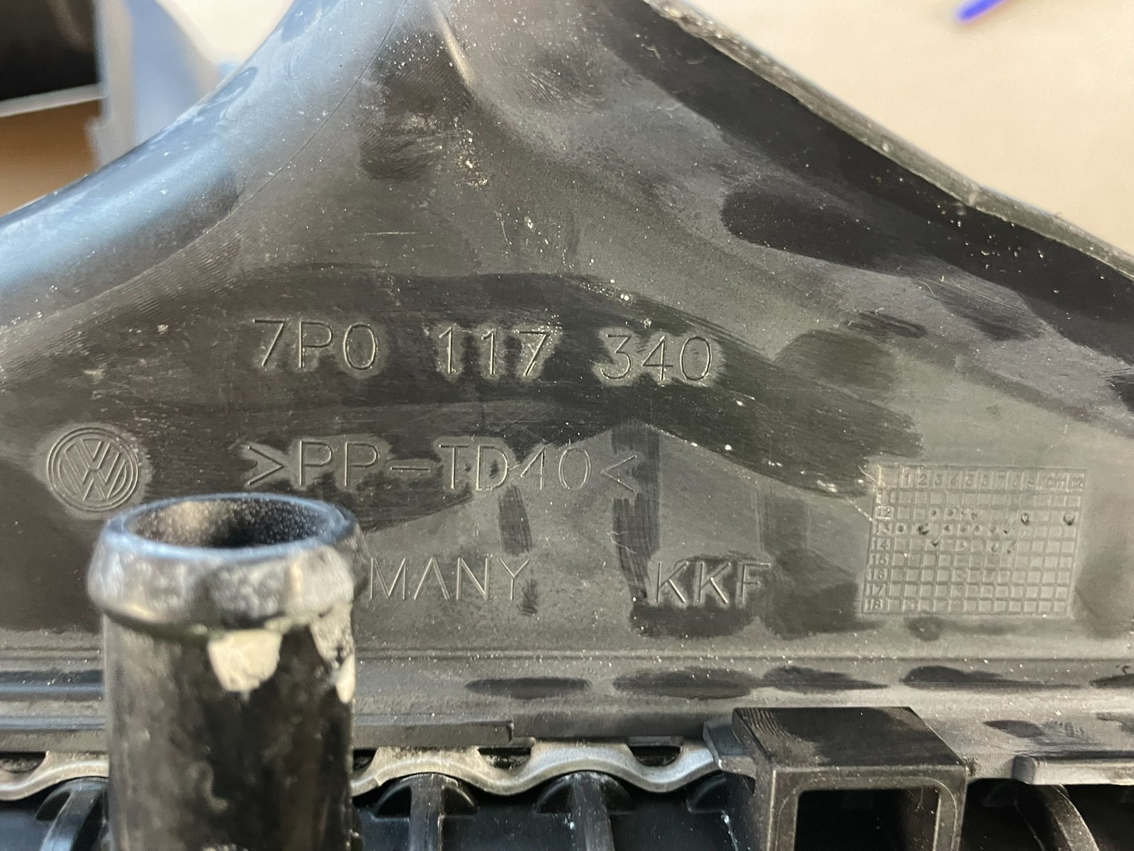 VW TOUAREG ZUSATZKÜHLER FÜR KÜHLMITTEL 3.0 L BENZIN RECHTS 7P0121212K TEST ORIG - Obrázek 4