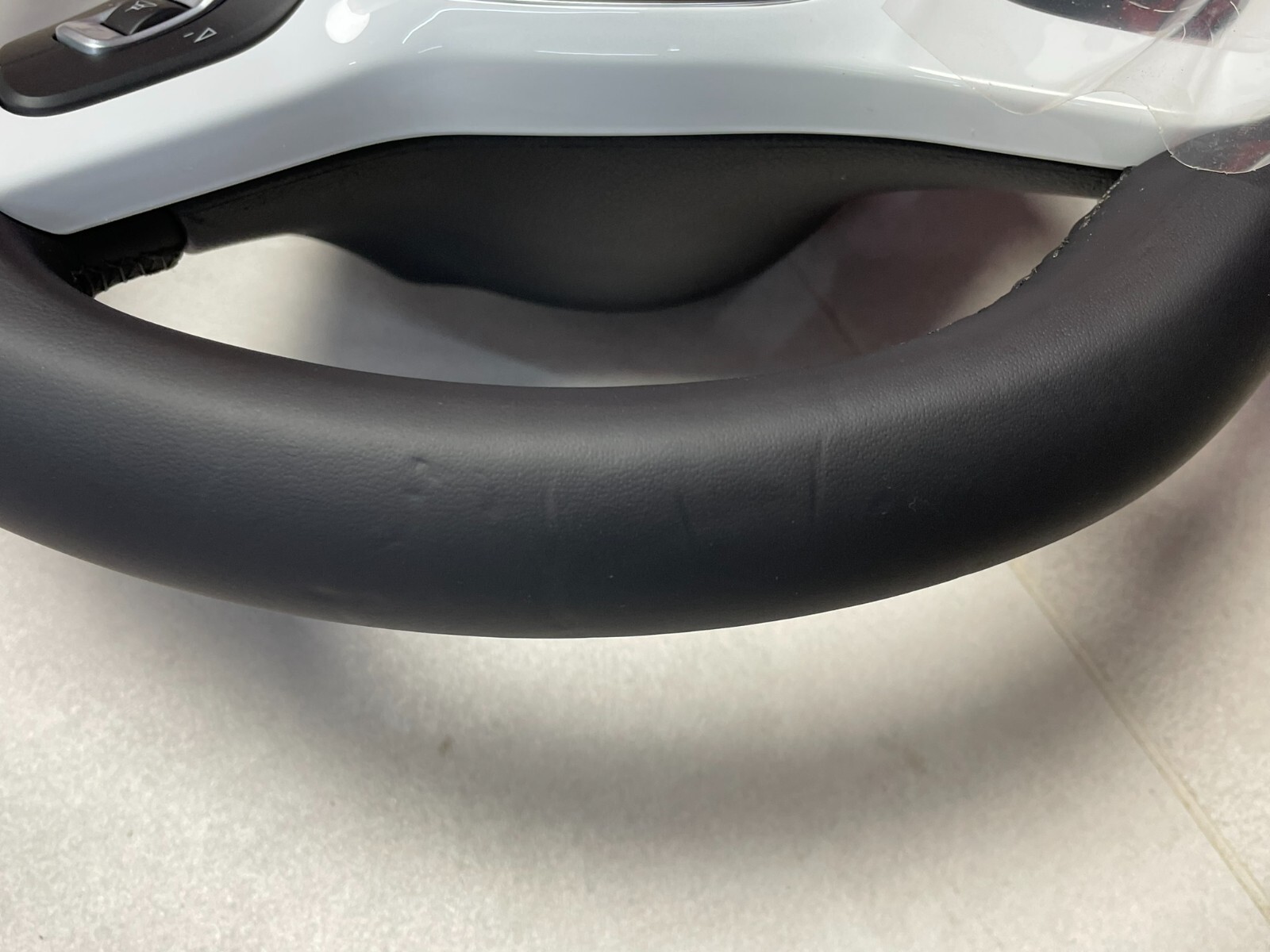 VW UP SPORT LENKRAD LEDER CHROM-SCHWARZ-WEISS 1S0419091AF Fast Neu Test Wagen.. - Obrázek 13