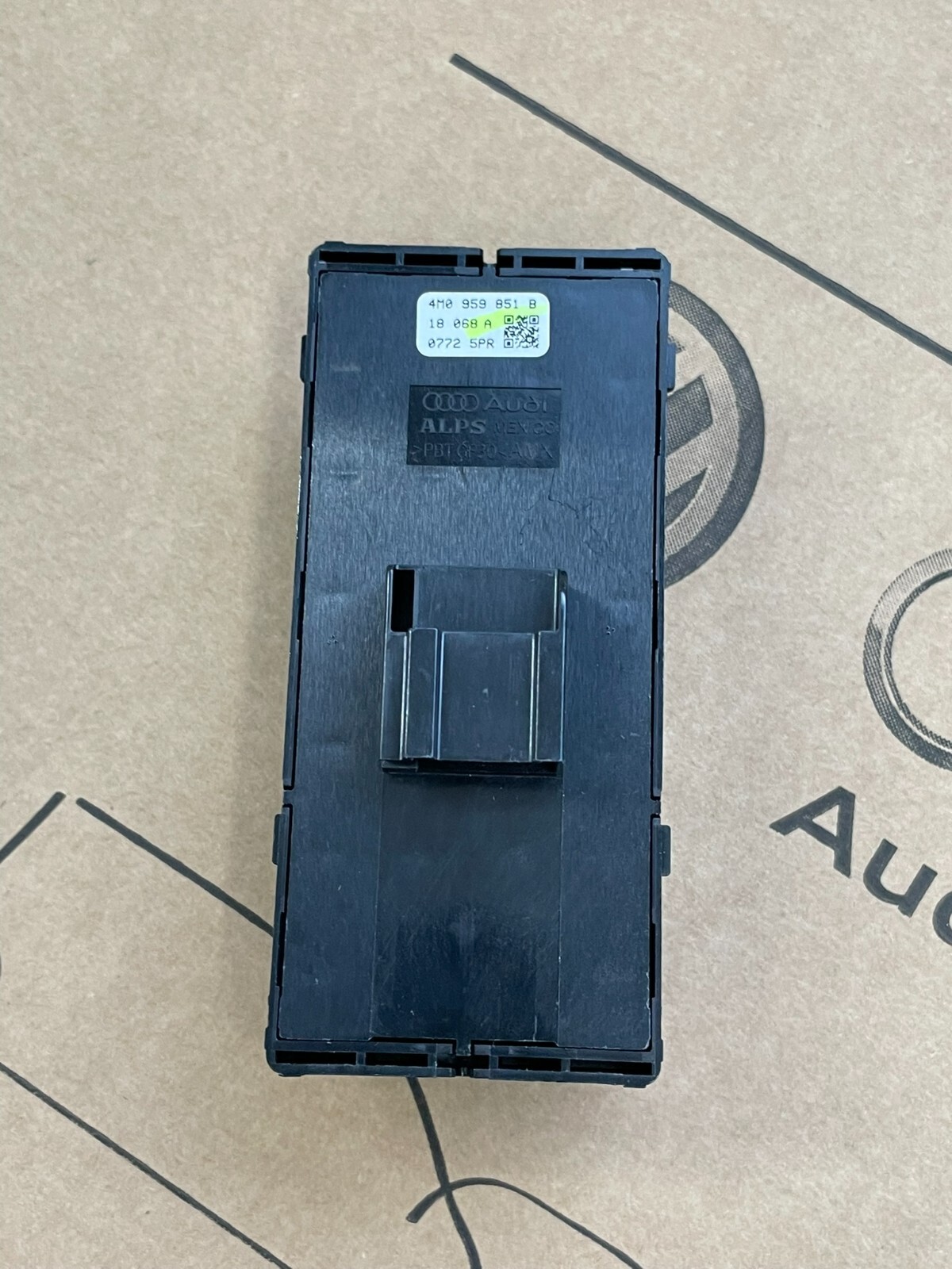 4M0959851B AUDI Q7 Q5 A5 A4 SCHALTER ELEKTRISCHEN FENSTERHEBER FAHR.SEITE OE NEU - Obrázek 21