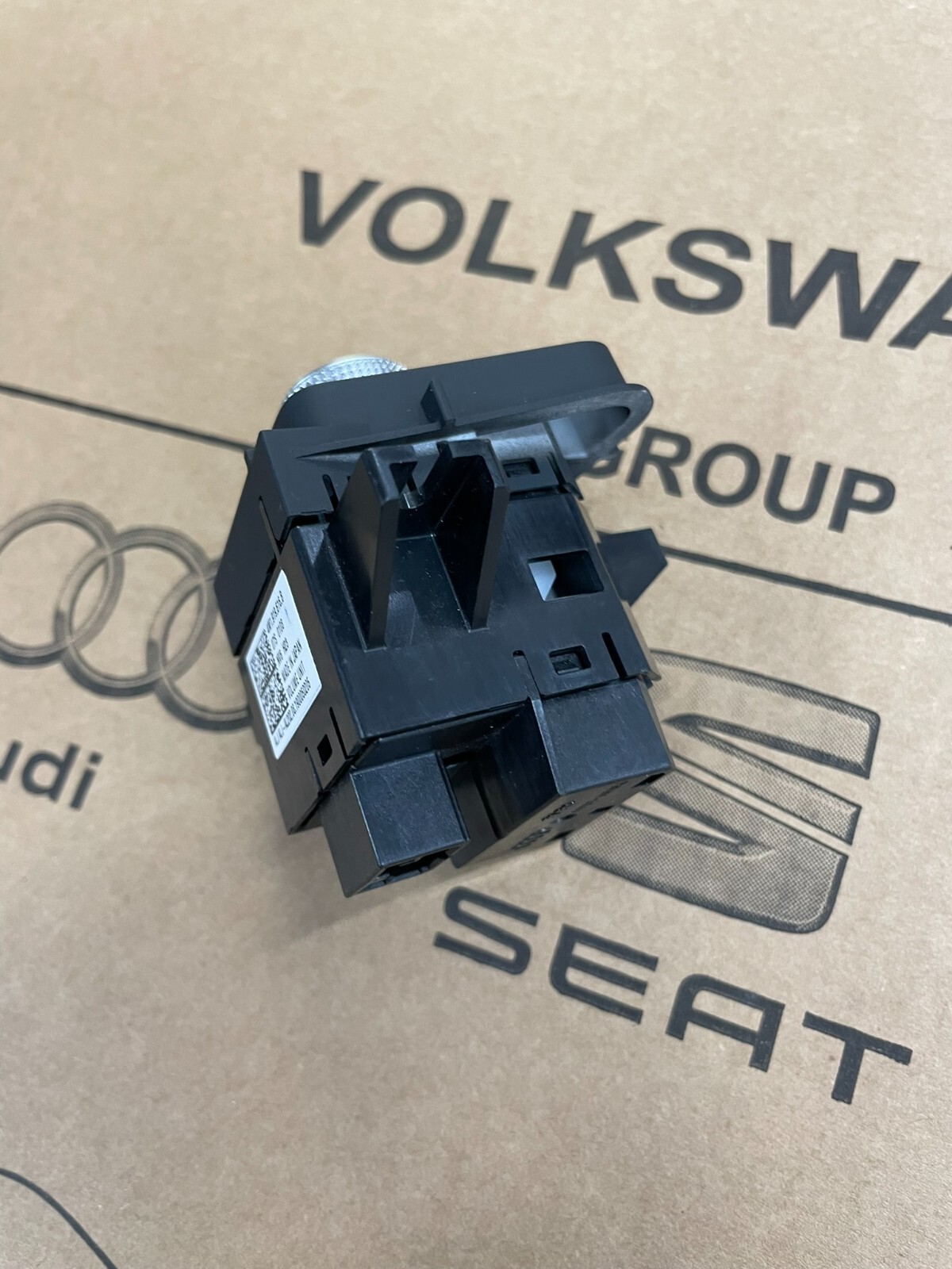 4M1919616B AUDI Q7 4M LAUTSTÄRKEREGLER SCHALTTAFEL 4M1919616B Fast Neu Test Car - Obrázek 10