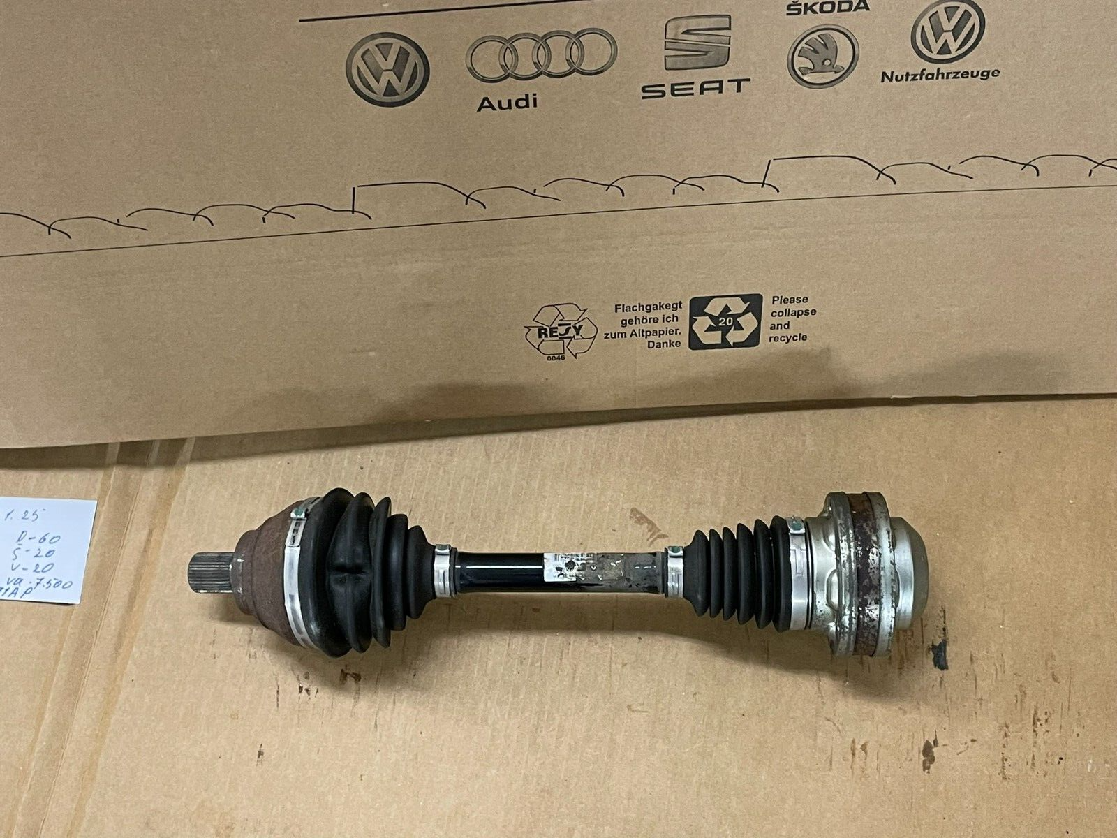 5Q0407271AP AUDI VW ŠKODA SEAT GELENKWELLE 5Q0407271AP DEMONT TEST WAGEN ORIG VW