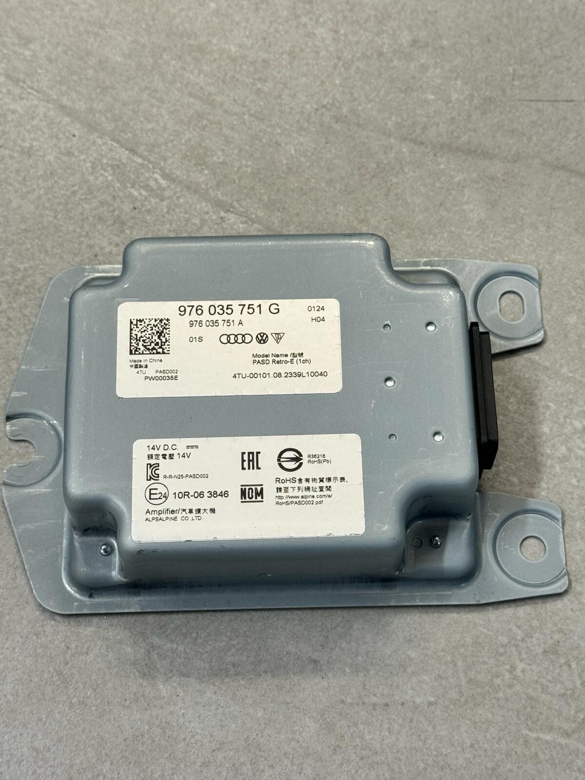 976035751G PORSCHE STEUERGERÄT FÜR MOTOR GERÄUSCHER ZEUGUNG 976035751G ORIG.NEU!