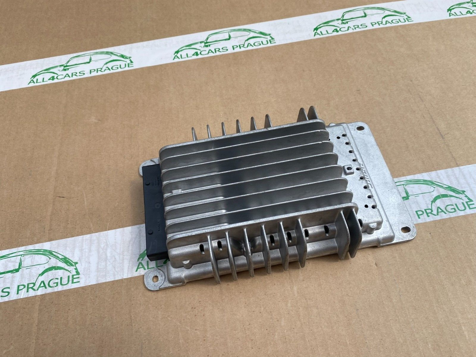 AUDI A4/S4 VERSTÄRKER BOSE SOUNDSYSTEM SOUND 8H0035223B ORIGINAL AUDI BOSE TEIL - Obrázek 3