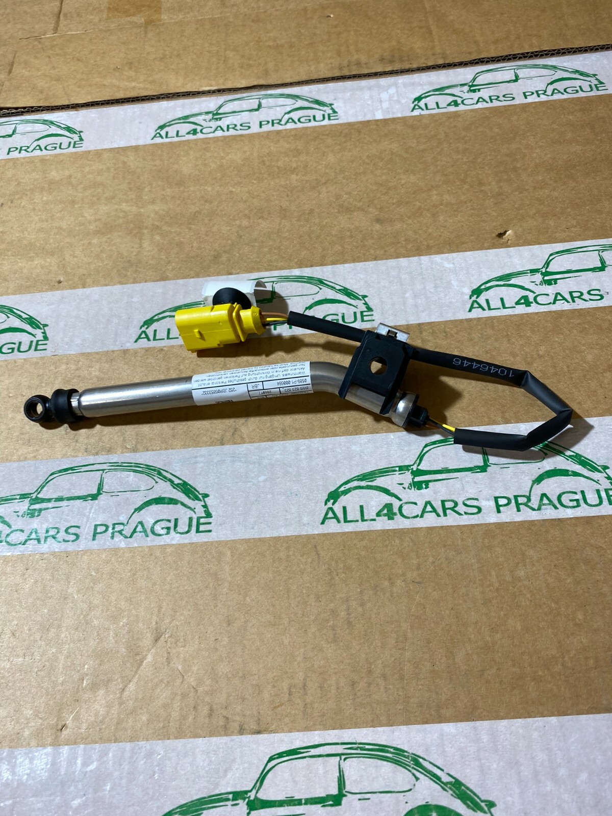 AUDI A5/S5/RS5 AUSLOSER FUR FUSSGANGER SCHUTZ 8W6823823 ORIGINAL NEU!!!! - Obrázek 10