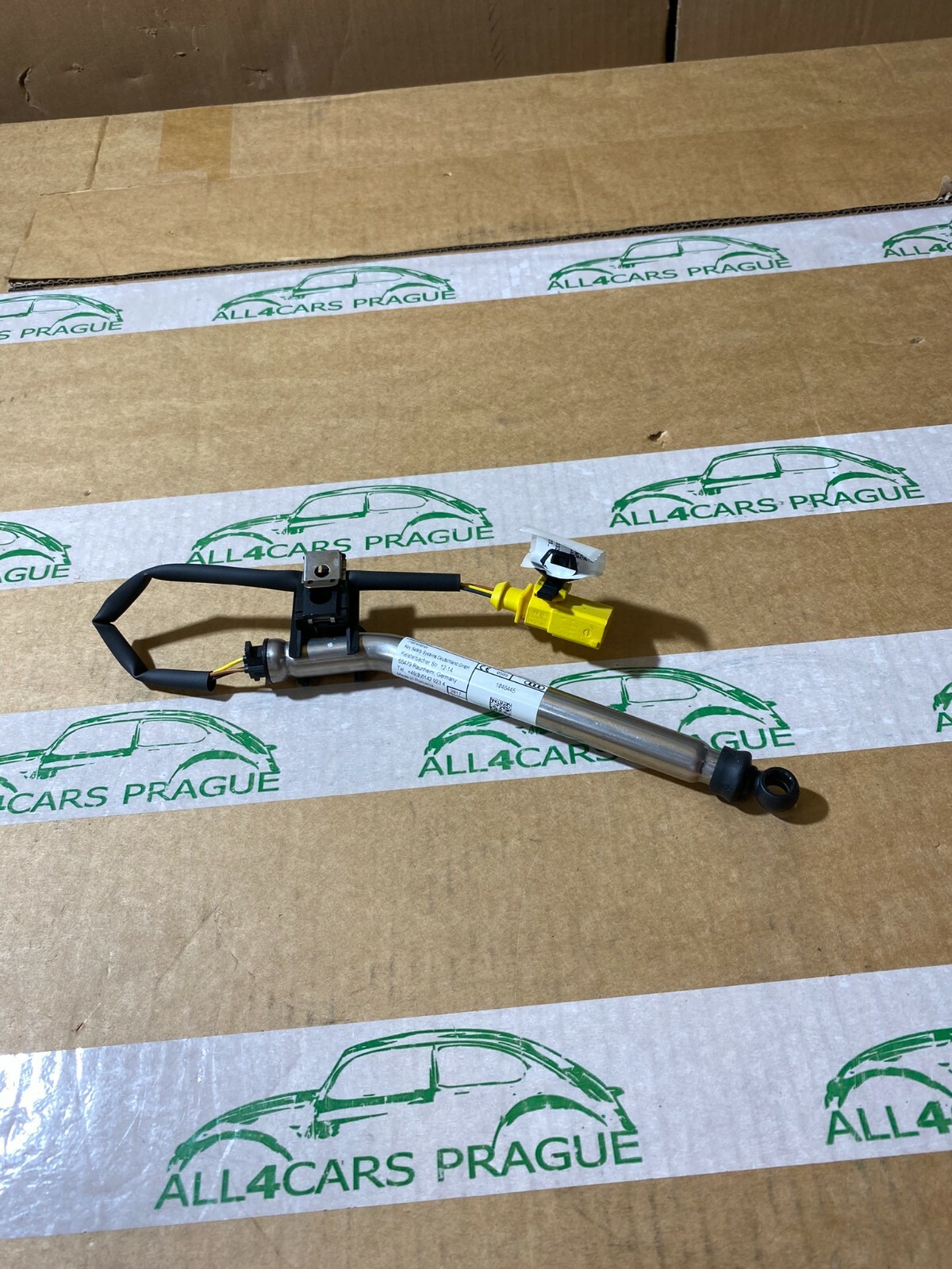 AUDI A5/S5/RS5 AUSLOSER FUR FUSSGANGER SCHUTZ 8W6823823 ORIGINAL NEU!!!!