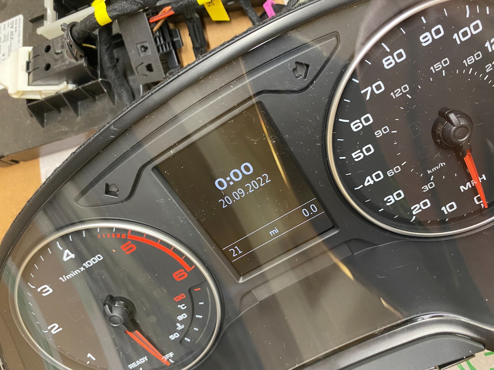 AUDI Q2 KOMBIINSTRUMENT MPH 81A920941C TACHO 21 MI. ONLY DEMONT FROM TEST CAR - Obrázek 7