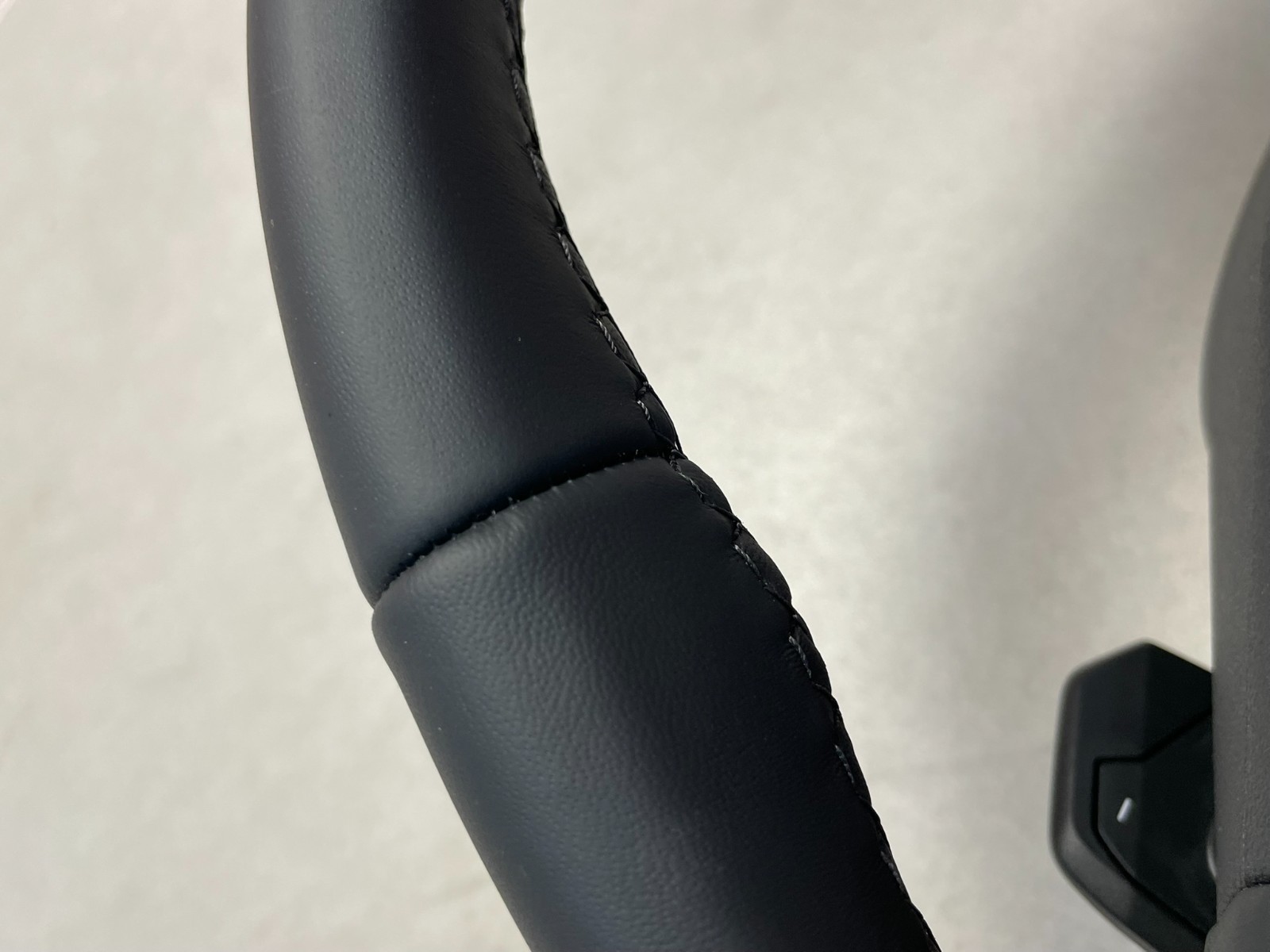 AUDI Q4 E-TRON LENKRAD BEHEIZT SPORT ABGEFLACHT 89A419091AP MIT ASSISTENTEN NEU - Obrázek 8