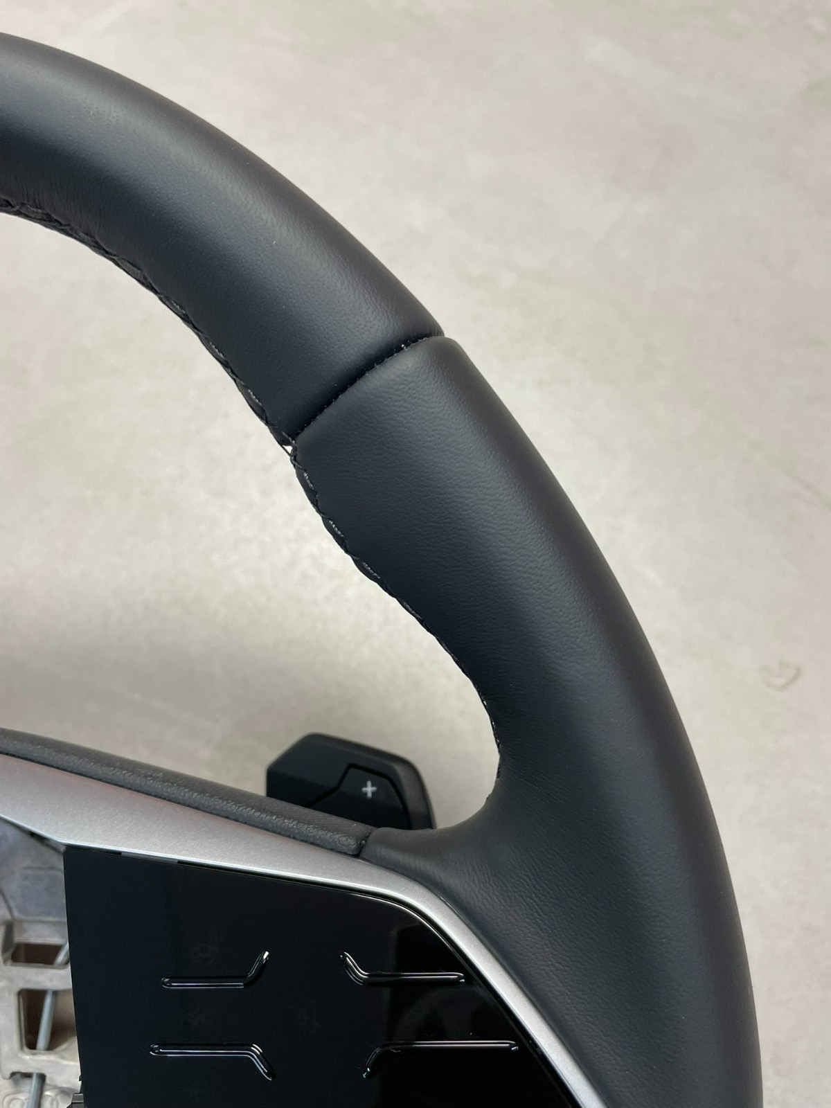 AUDI Q4 E-TRON LENKRAD BEHEIZT SPORT ABGEFLACHT 89A419091AP MIT ASSISTENTEN NEU - Obrázek 9