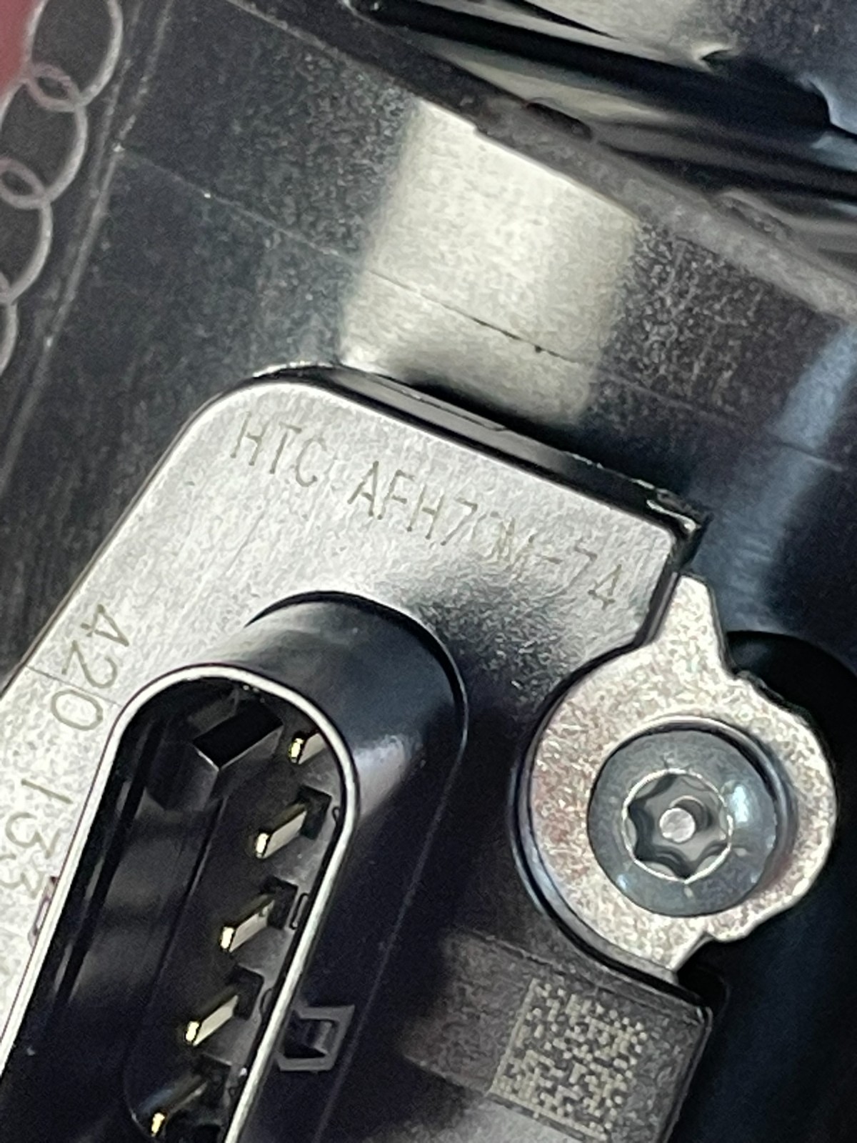 AUDI R8 LUFTFILTEREINSATZ LUFTMASSENMESSER SENZOR 420133844E 420133471 ORIG NEU - Obrázek 9