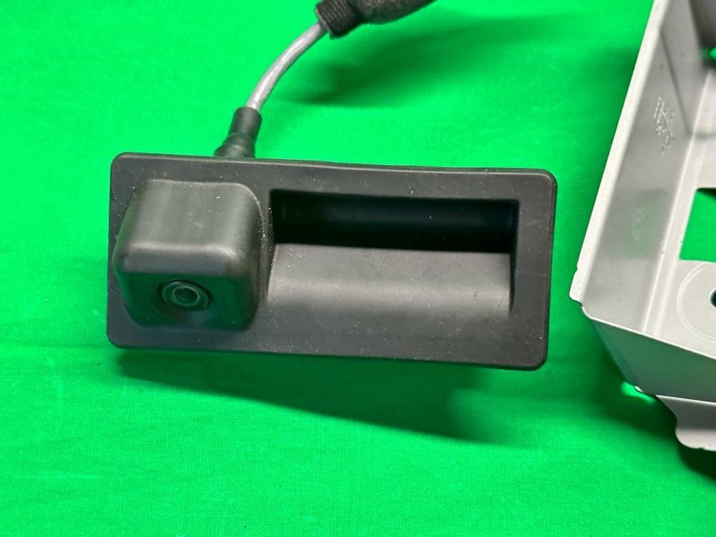 AUDI RÜCKFAHRKAMERA REAR VIEW CAMERA 5N0827566AA 8T8827569A Fast Neu Demont test - Obrázek 5