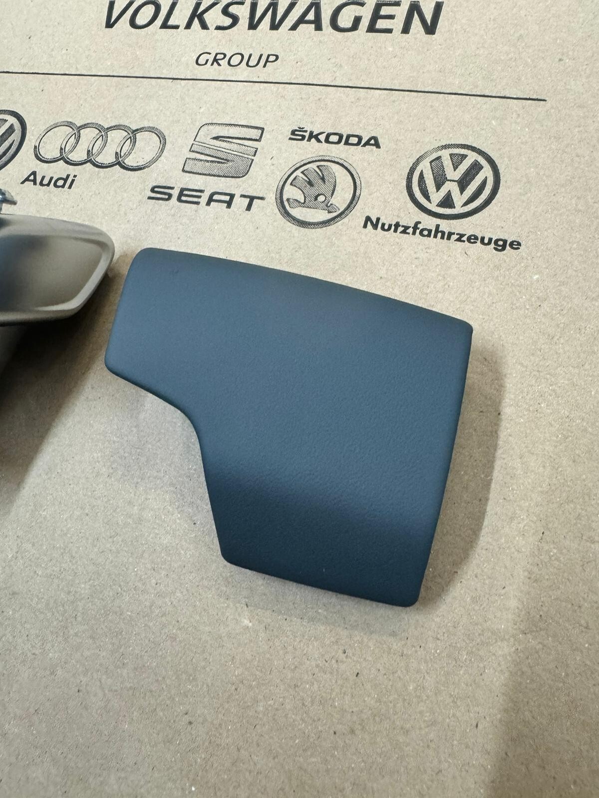 AUDI SCHALTKNAUF GRIFF GRAU LEDER 4K1713139D 4K1713140E AUTOMATIK GETRIEBE NEU - Obrázek 9