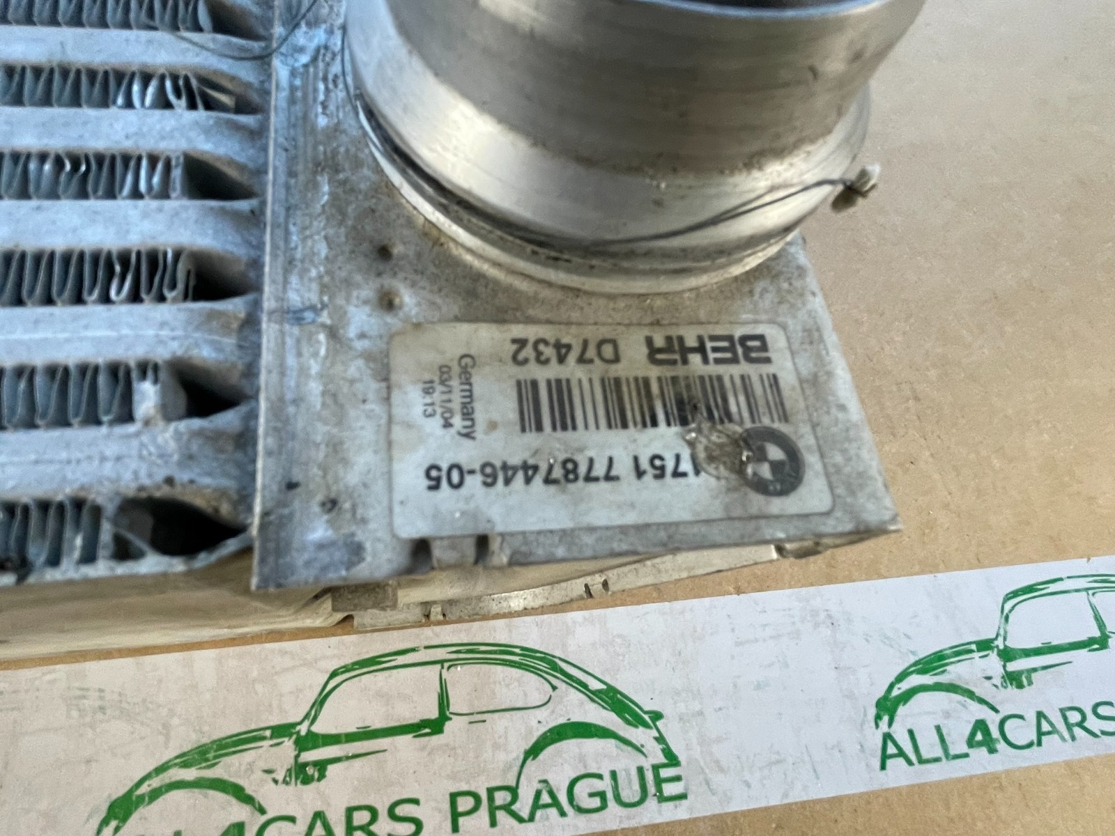 BMW 5 SERIES E60 , E61 DIESEL TURBOKÜHLER 17517787446 GEBRAUCHT ORIG BMW TEIL ! - Obrázek 3