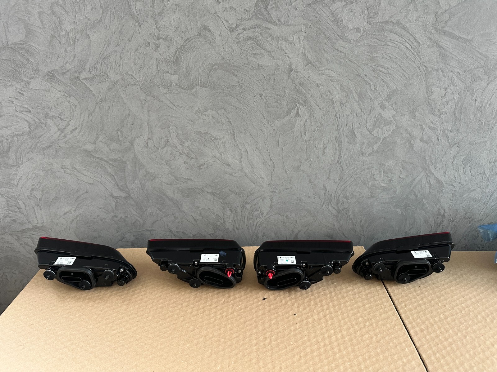 FERRARI PUROSANGUE REAR HEADLIGHTS COMPLETE SET - Obrázek 12