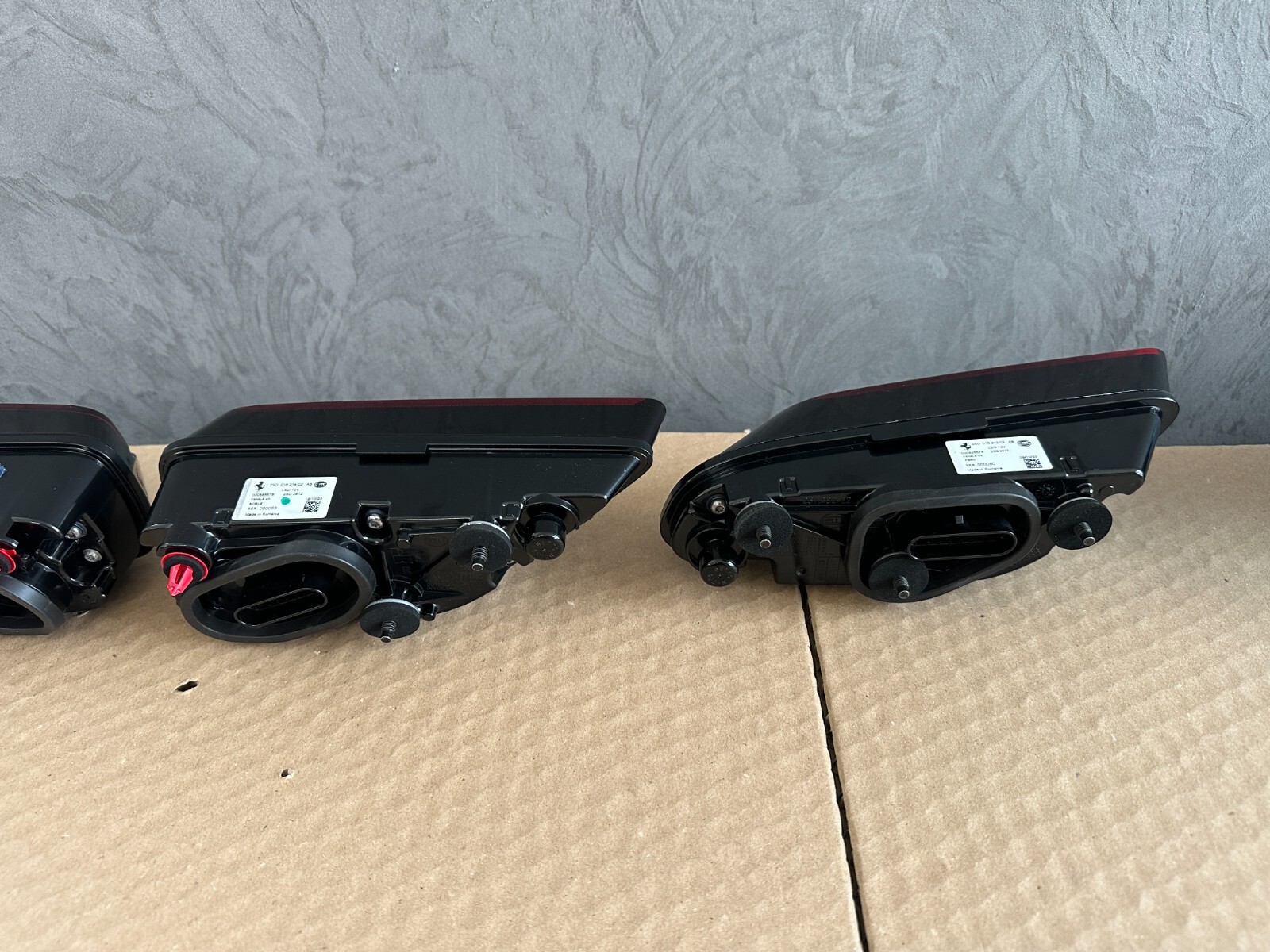 FERRARI PUROSANGUE REAR HEADLIGHTS COMPLETE SET - Obrázek 18