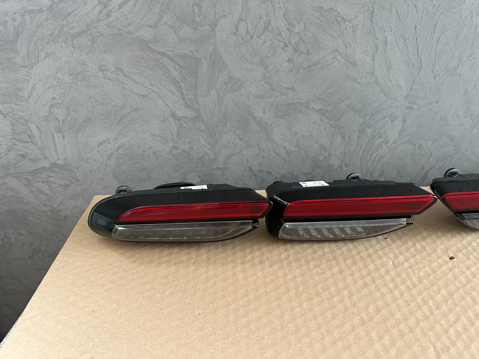 FERRARI PUROSANGUE REAR HEADLIGHTS COMPLETE SET - Obrázek 10