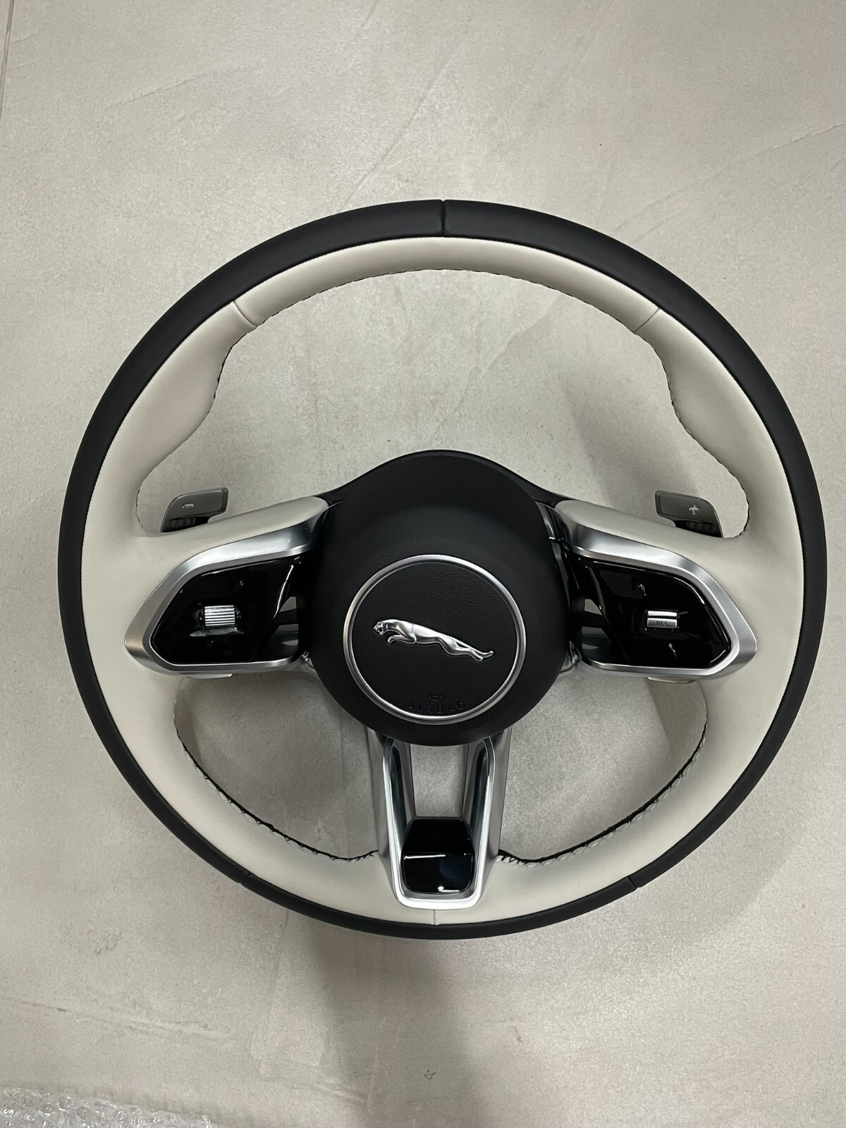 JAGUAR LENKRAD SPORT LEDER MULTIFUNKTION MIT PADELS MIT AIRBAG ORIG.NEU - Obrázek 3