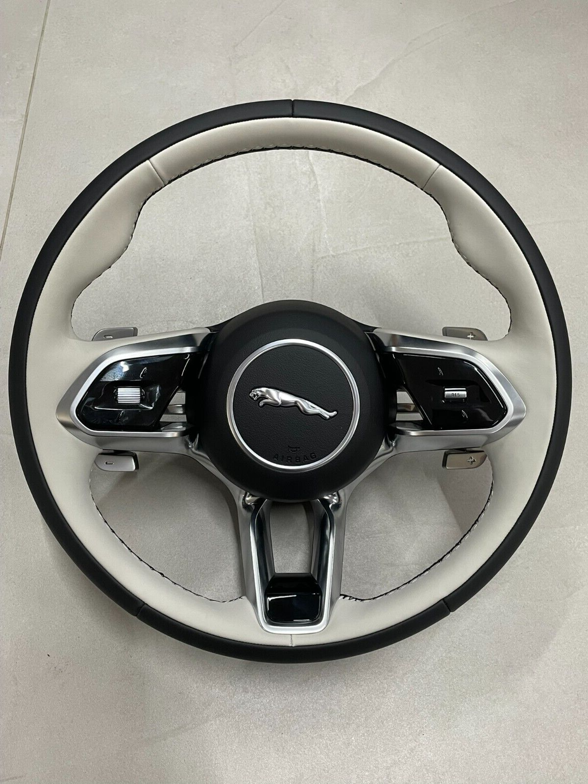 JAGUAR LENKRAD SPORT LEDER MULTIFUNKTION MIT PADELS MIT AIRBAG ORIG.NEU - Obrázek 21