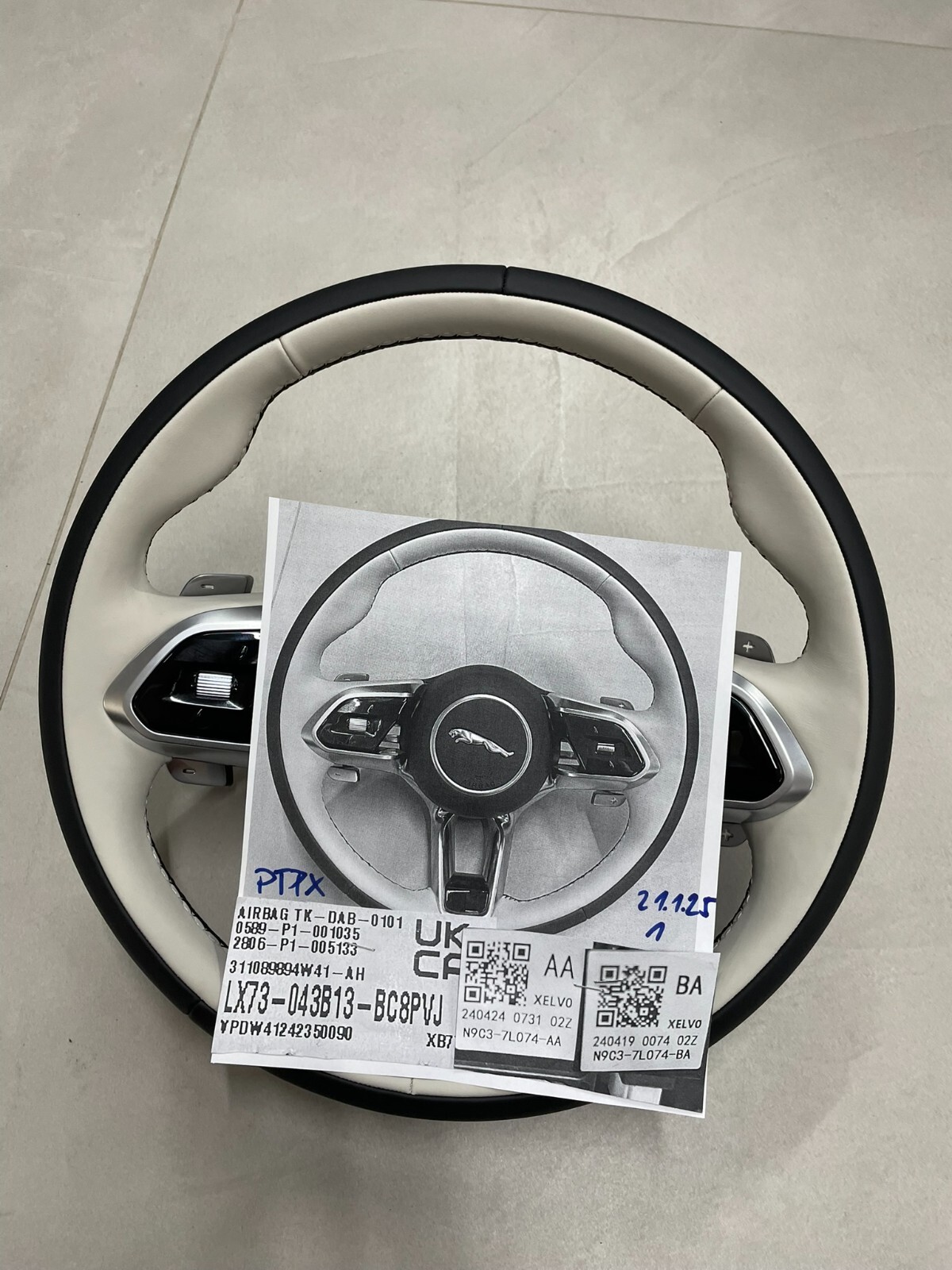 JAGUAR LENKRAD SPORT LEDER MULTIFUNKTION MIT PADELS MIT AIRBAG ORIG.NEU - Obrázek 22