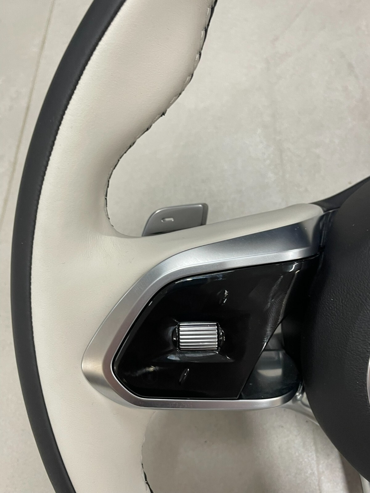 JAGUAR LENKRAD SPORT LEDER MULTIFUNKTION MIT PADELS MIT AIRBAG ORIG.NEU - Obrázek 4