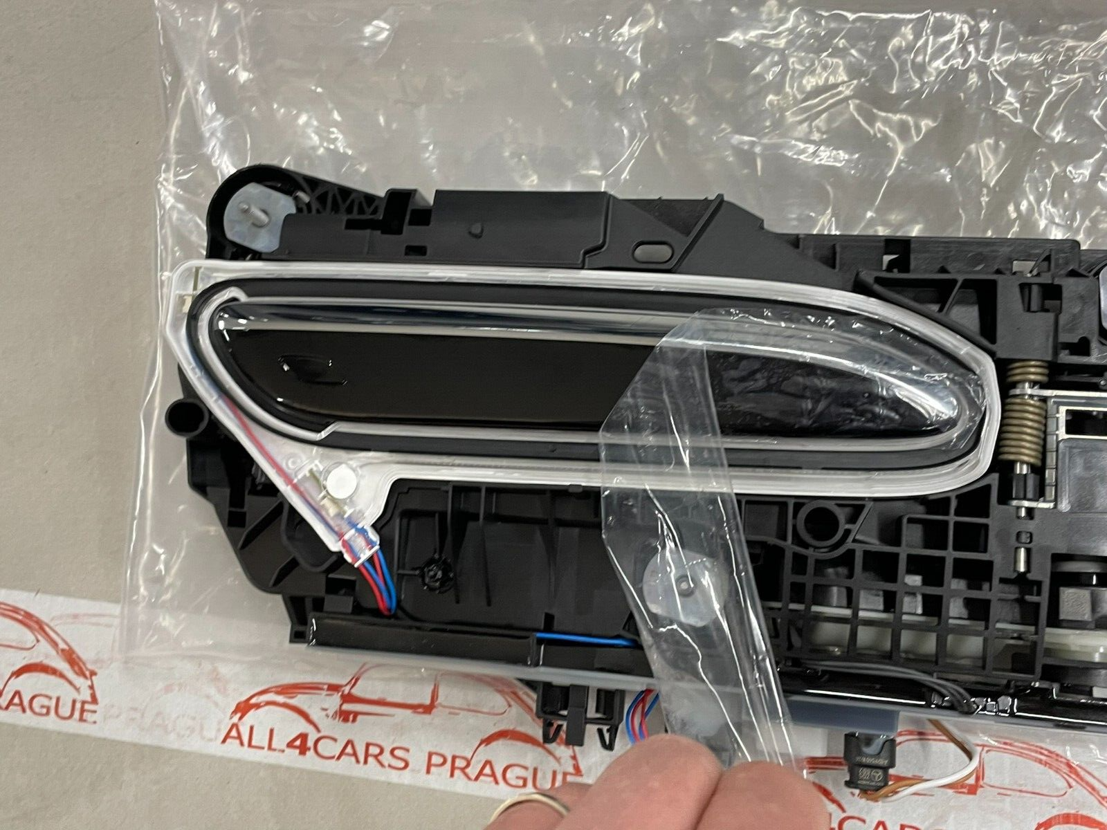 MERCEDES-BENZ S / EQS TÜRAUßENGRIFF VORNE RECHTS A0997609003 9197 SCHWARZ OE NEU - Obrázek 6