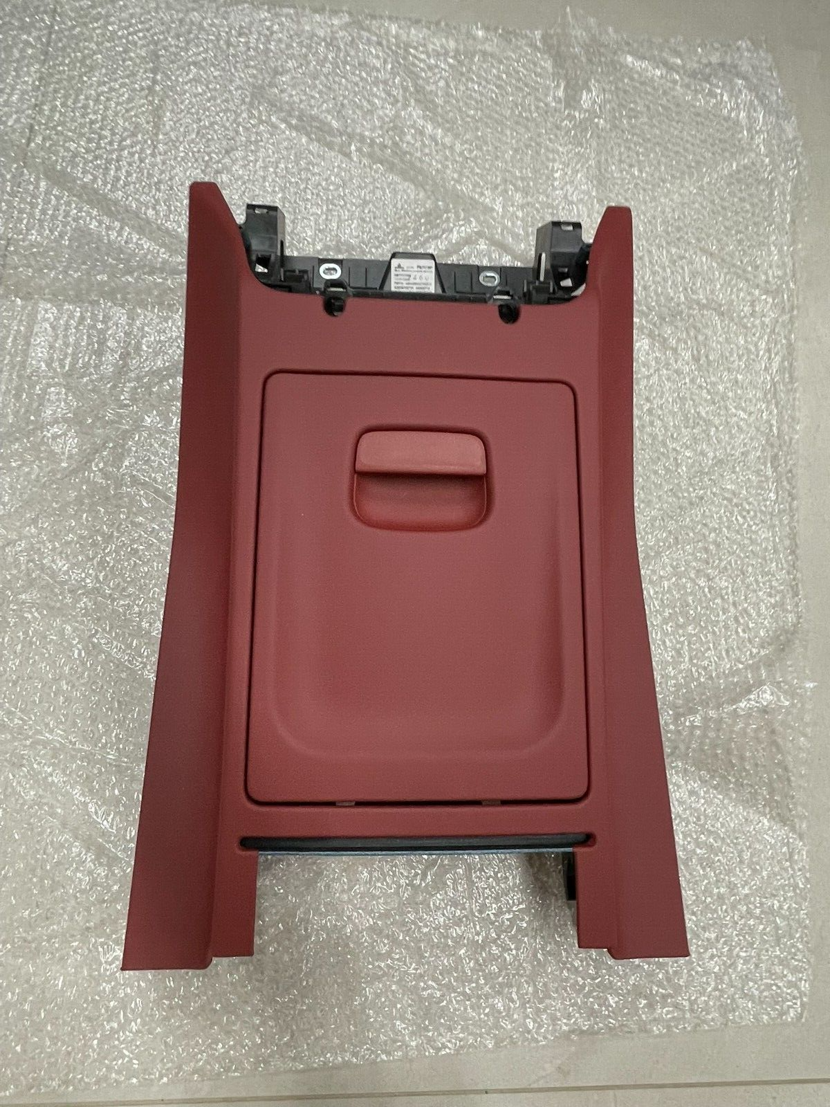 MERCEDES-BENZ S-KLASSE W223 V223 ABLAGEFACH A2239700701 KARMIN ROT DEM TEST CAR - Obrázek 20