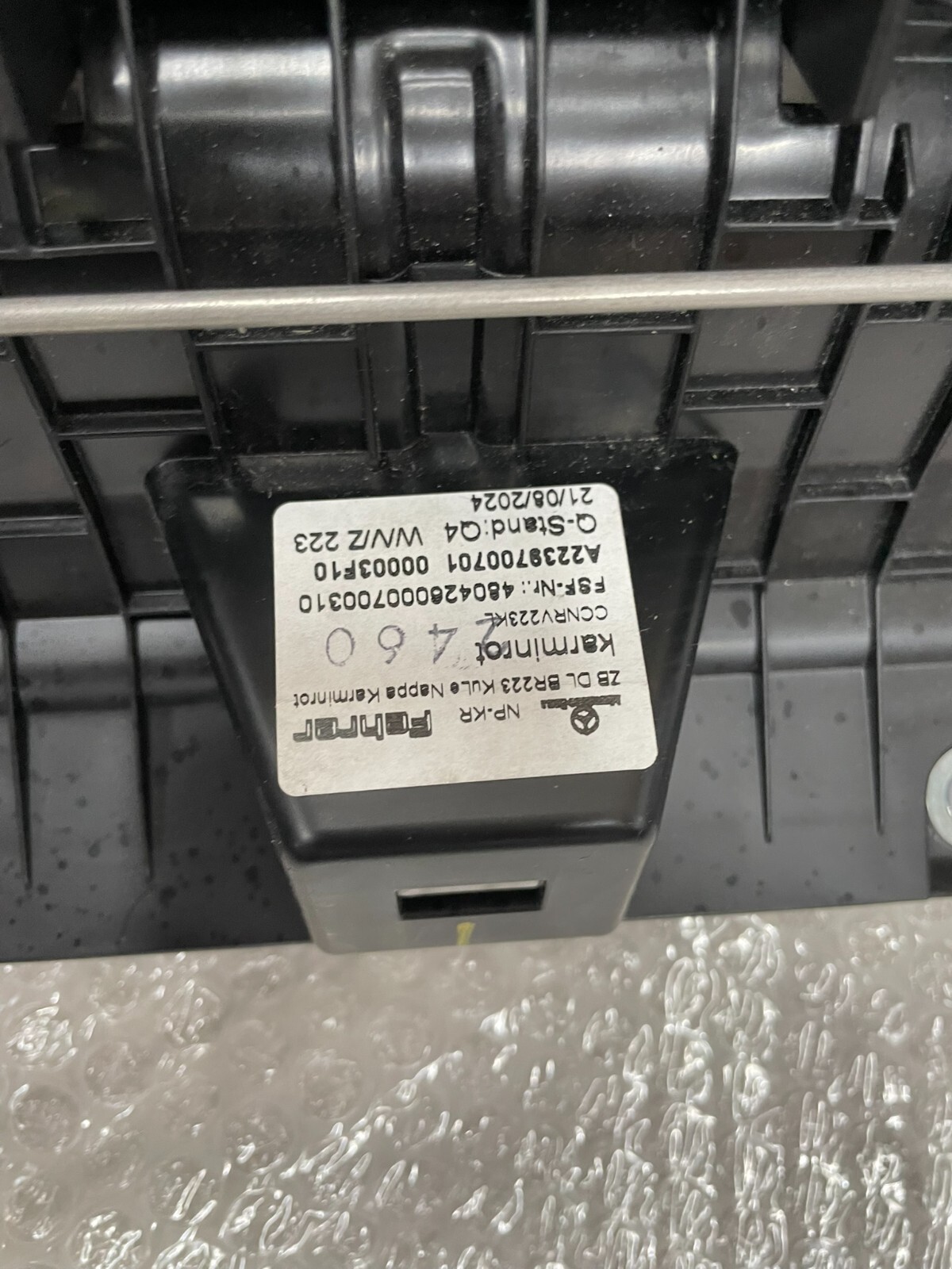 MERCEDES-BENZ S-KLASSE W223 V223 ABLAGEFACH A2239700701 KARMIN ROT DEM TEST CAR - Obrázek 21