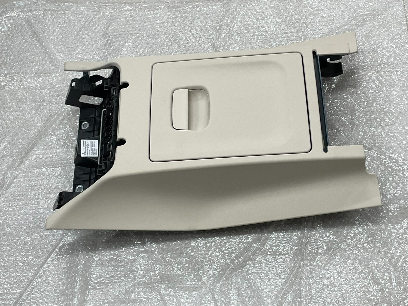 MERCEDES-BENZ S-KLASSE W223 V223 ABLAGEFACH A2239700701 MACCIATOBEIGE TEST WAGEN - Obrázek 4