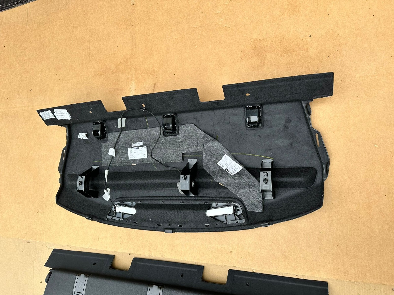 MERCEDES-BENZ W205 C-KLASSE KOFFERRAUMDECK A2056905249 ORIGINAL - Obrázek 8