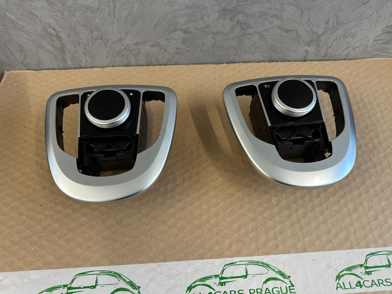 MERCEDES W447 V-KLASSE TOUCH PAD BEDIENTEIL MITTELKONSOLE SCHALTER A4479000208.. - Obrázek 14