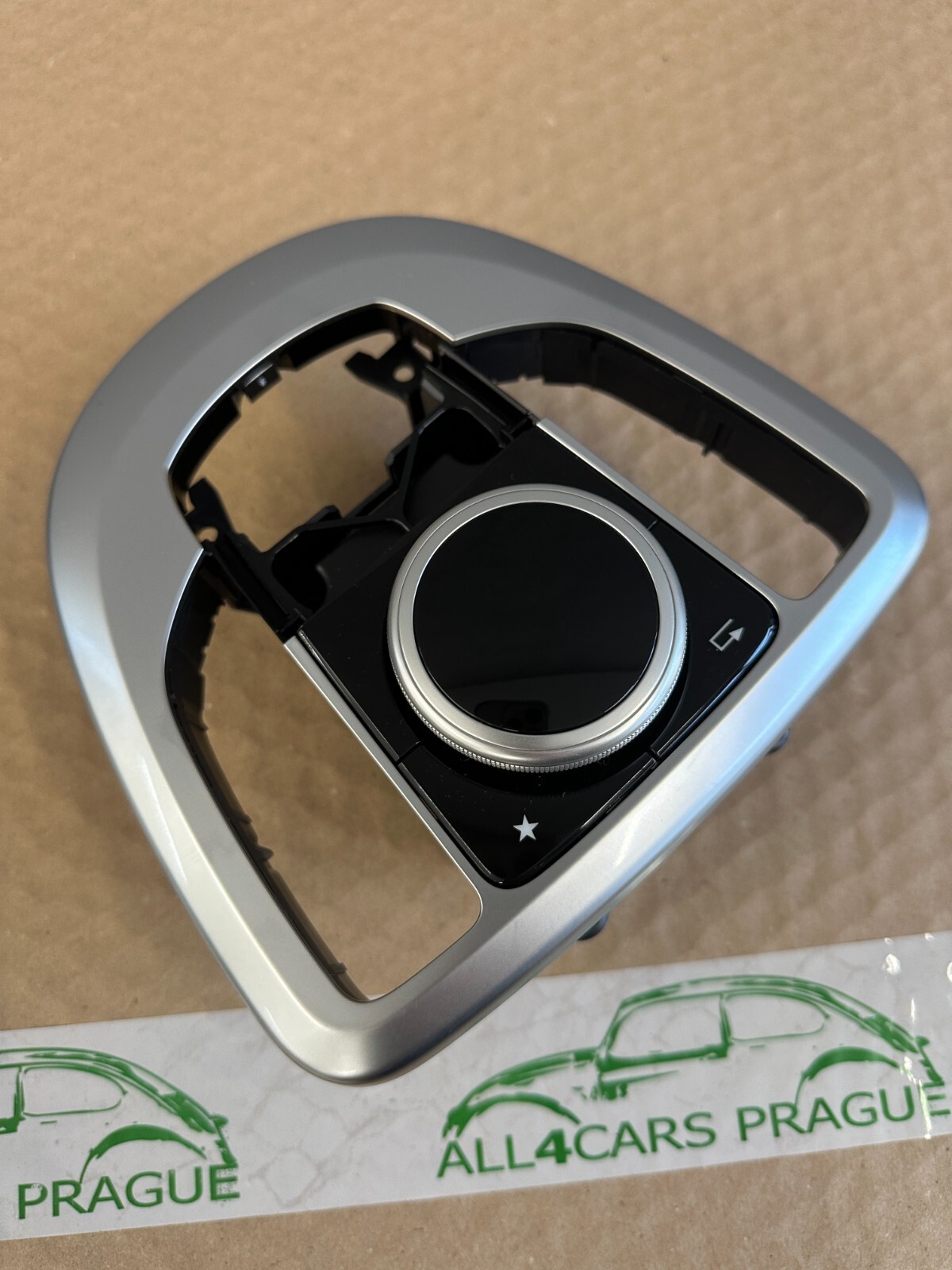 MERCEDES W447 V-KLASSE TOUCH PAD BEDIENTEIL MITTELKONSOLE SCHALTER A4479000208.. - Obrázek 7