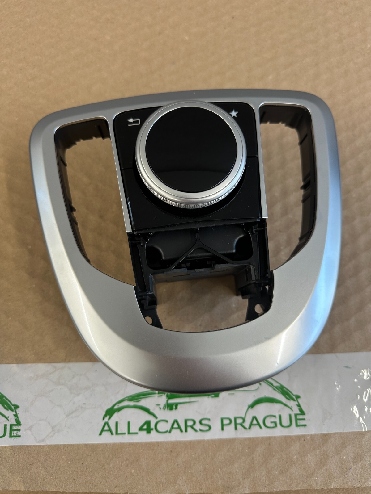 MERCEDES W447 V-KLASSE TOUCH PAD BEDIENTEIL MITTELKONSOLE SCHALTER A4479000208.. - Obrázek 8