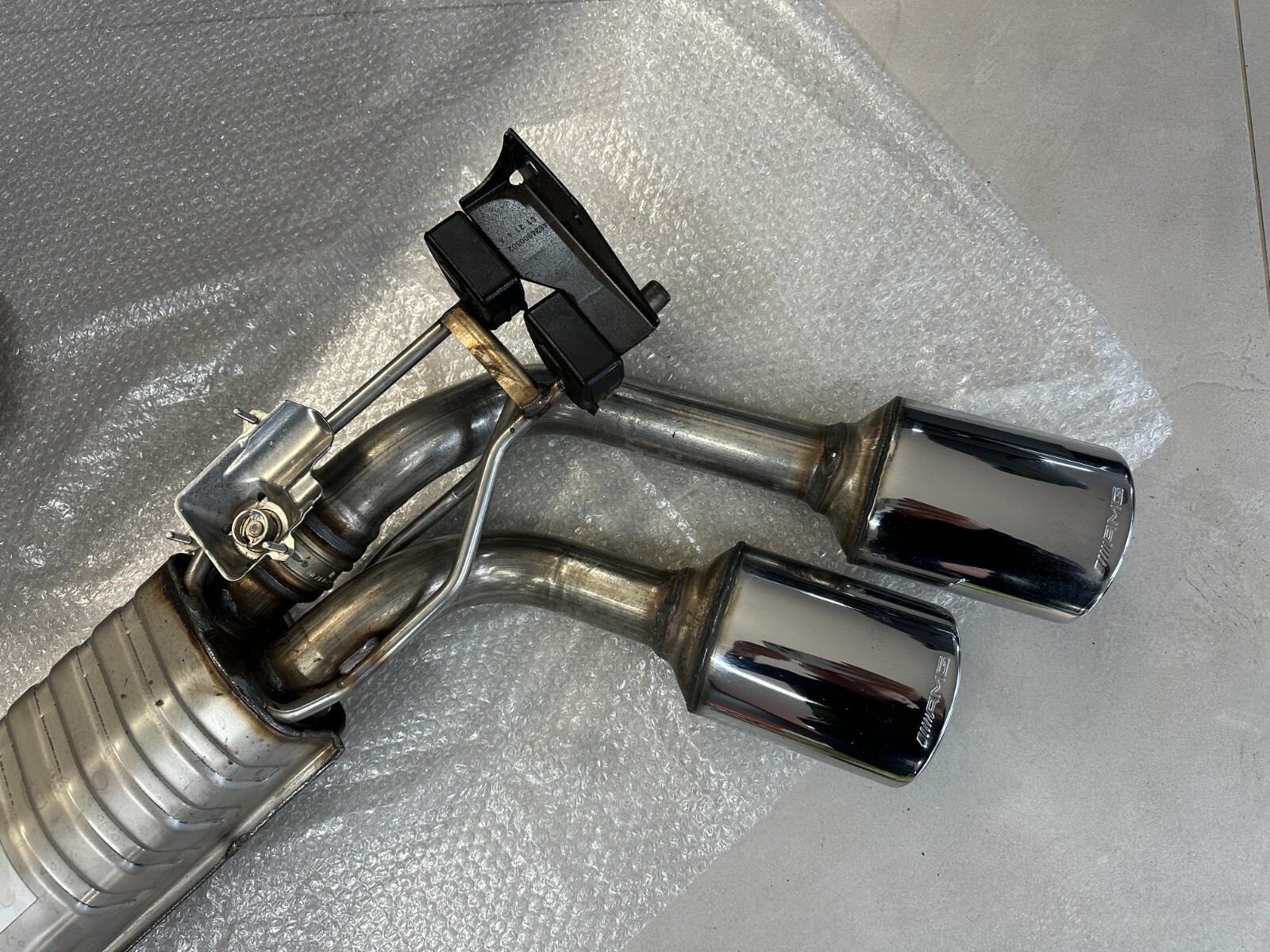 MERCEDES W463 A G63 AMG AUSPUFF ENDSCHALLDÄMPFER ESD A4634900902 A4634901002 - Obrázek 5