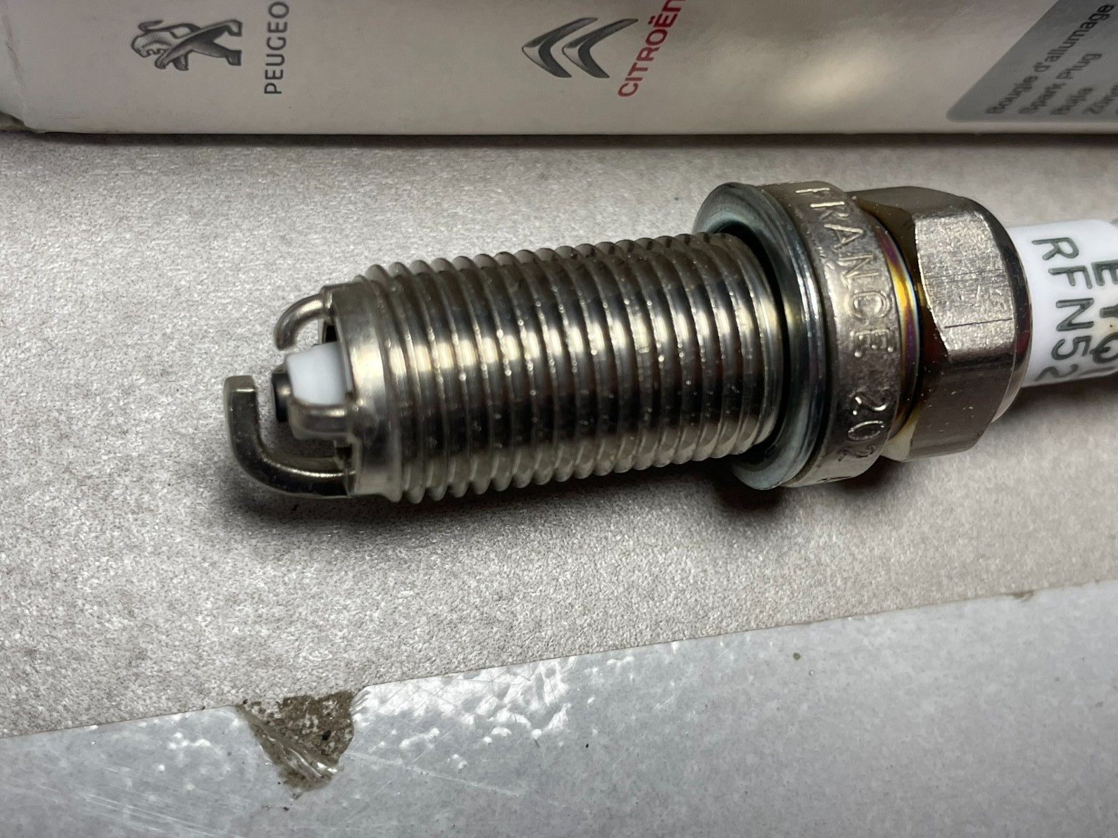 PEUGEOT / CITROEN ZÜNDKERZE 5960 F2 , ZÜNDKERZE 5960 F ORIG. PEUGOT CITROËN NEU - Obrázek 11