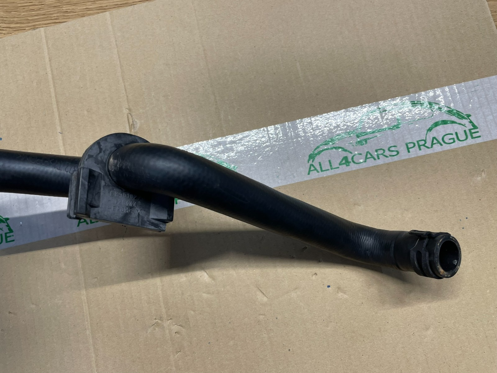 PORSCHE CAYENNE 92A HYBRID KÜHLWASSER KÜHLMITTELROHR 7P0121070T + 7P6121096A - Obrázek 12