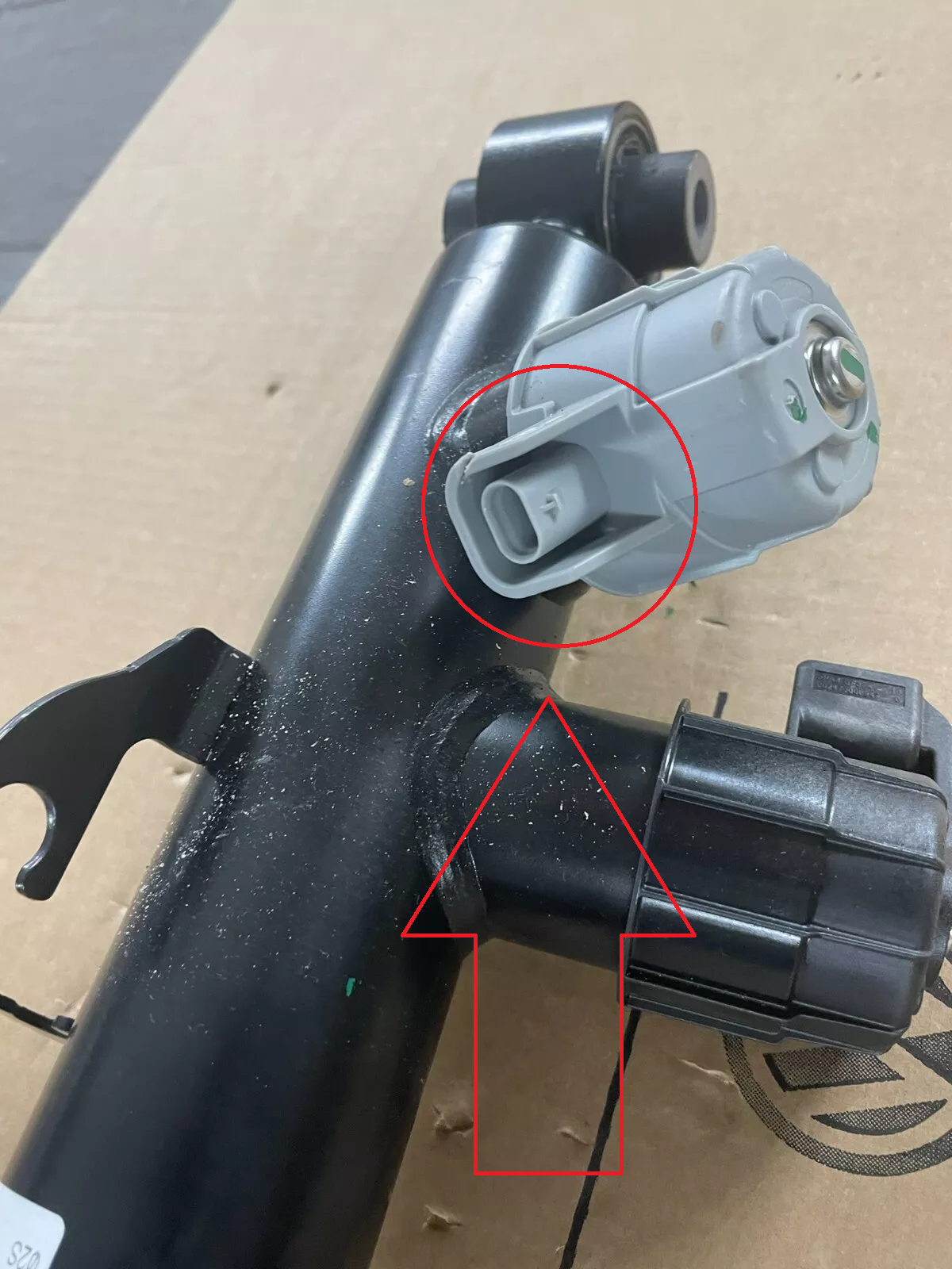 PORSCHE CAYENNE 9YA-2 STOSSDÄMPFER ELEKTRISCH HINTER RECHTS 9Y0513028F ORIG NEU - Obrázek 12