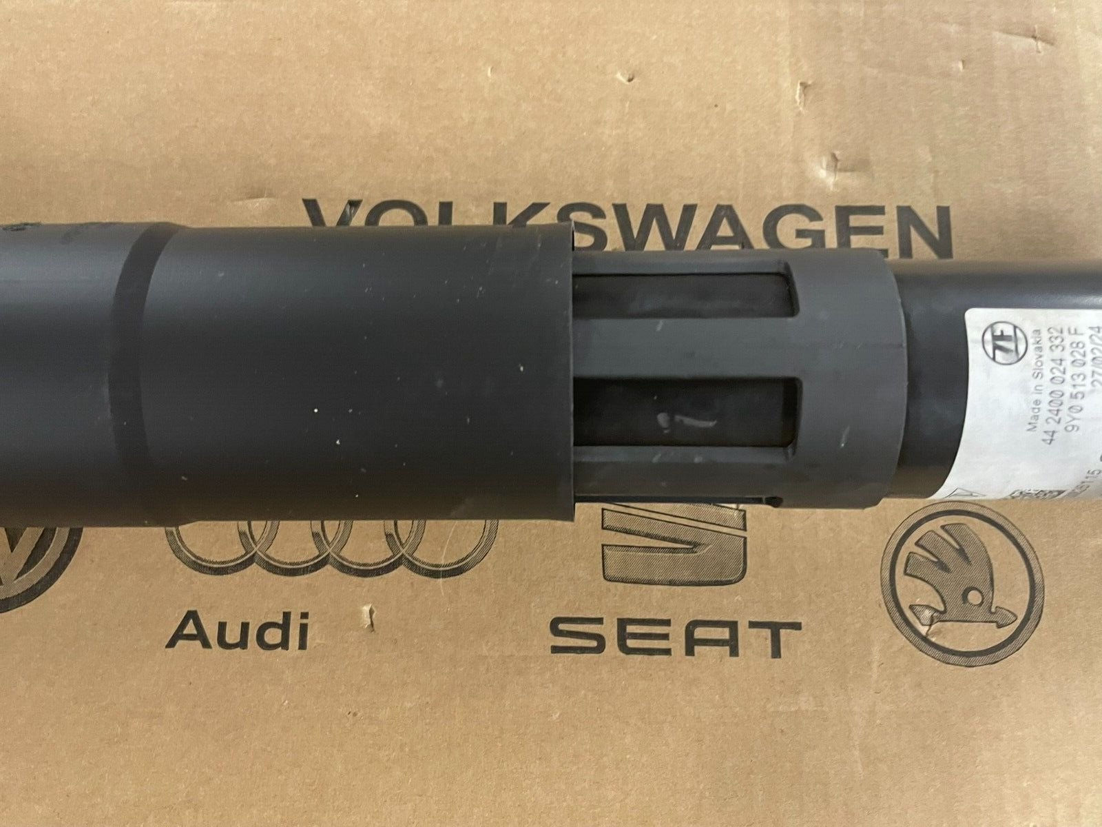 PORSCHE CAYENNE 9YA-2 STOSSDÄMPFER ELEKTRISCH HINTER RECHTS 9Y0513028F ORIG NEU - Obrázek 14