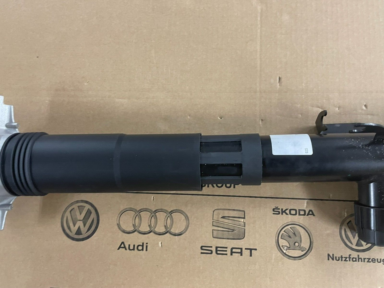 PORSCHE CAYENNE 9YA-2 STOSSDÄMPFER ELEKTRISCH HINTER RECHTS 9Y0513028F ORIG NEU - Obrázek 17