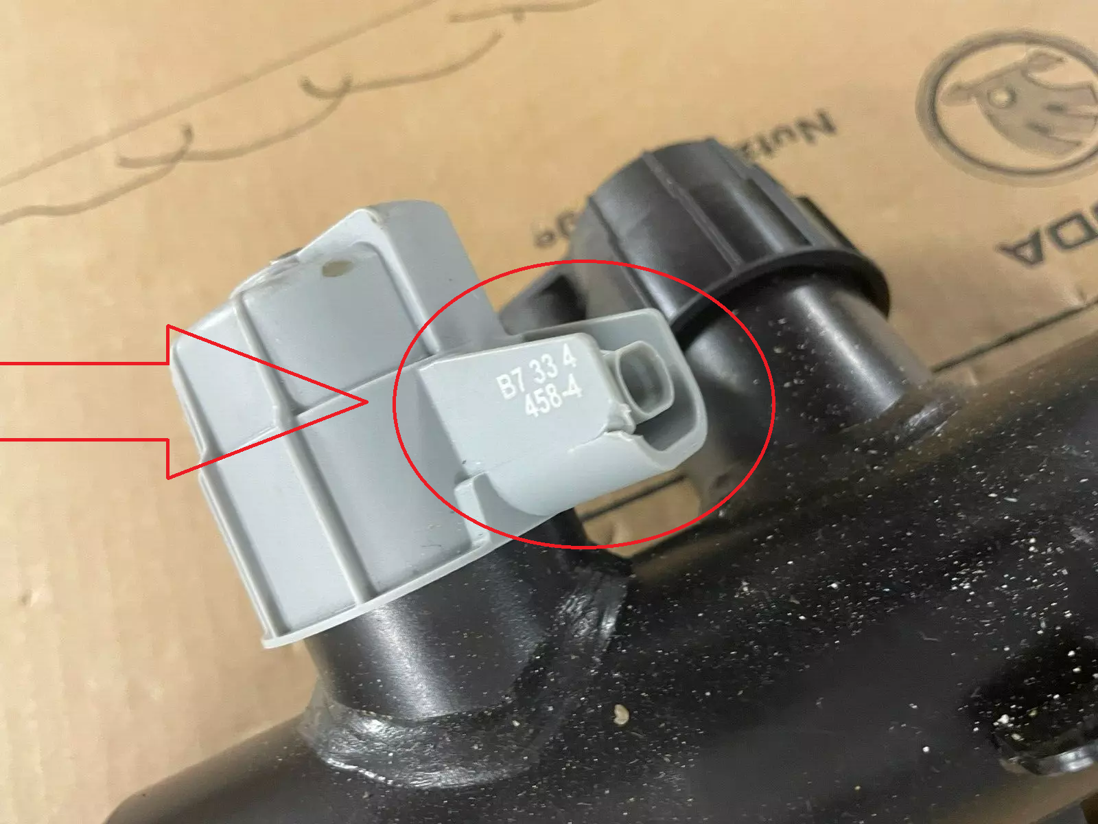 PORSCHE CAYENNE 9YA-2 STOSSDÄMPFER ELEKTRISCH HINTER RECHTS 9Y0513028F ORIG NEU - Obrázek 10