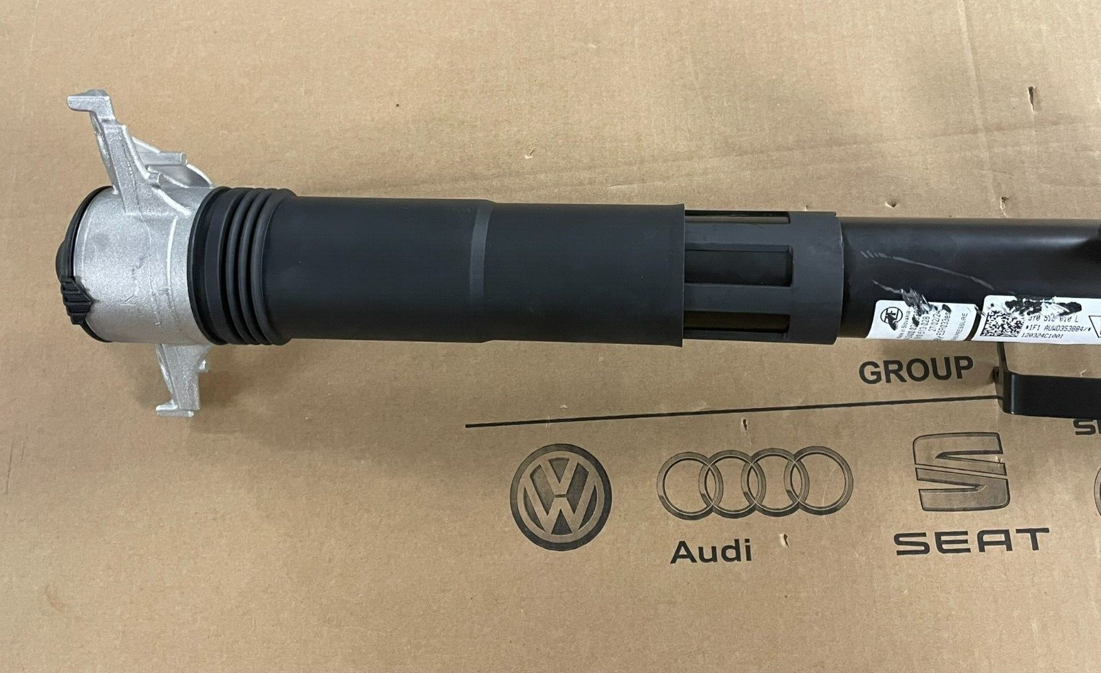 PORSCHE CAYENNE 9YA-2 STOSSDÄMPFER ELEKTRISCH HINTER RECHTS 9Y0513028F ORIG.NEU - Obrázek 24